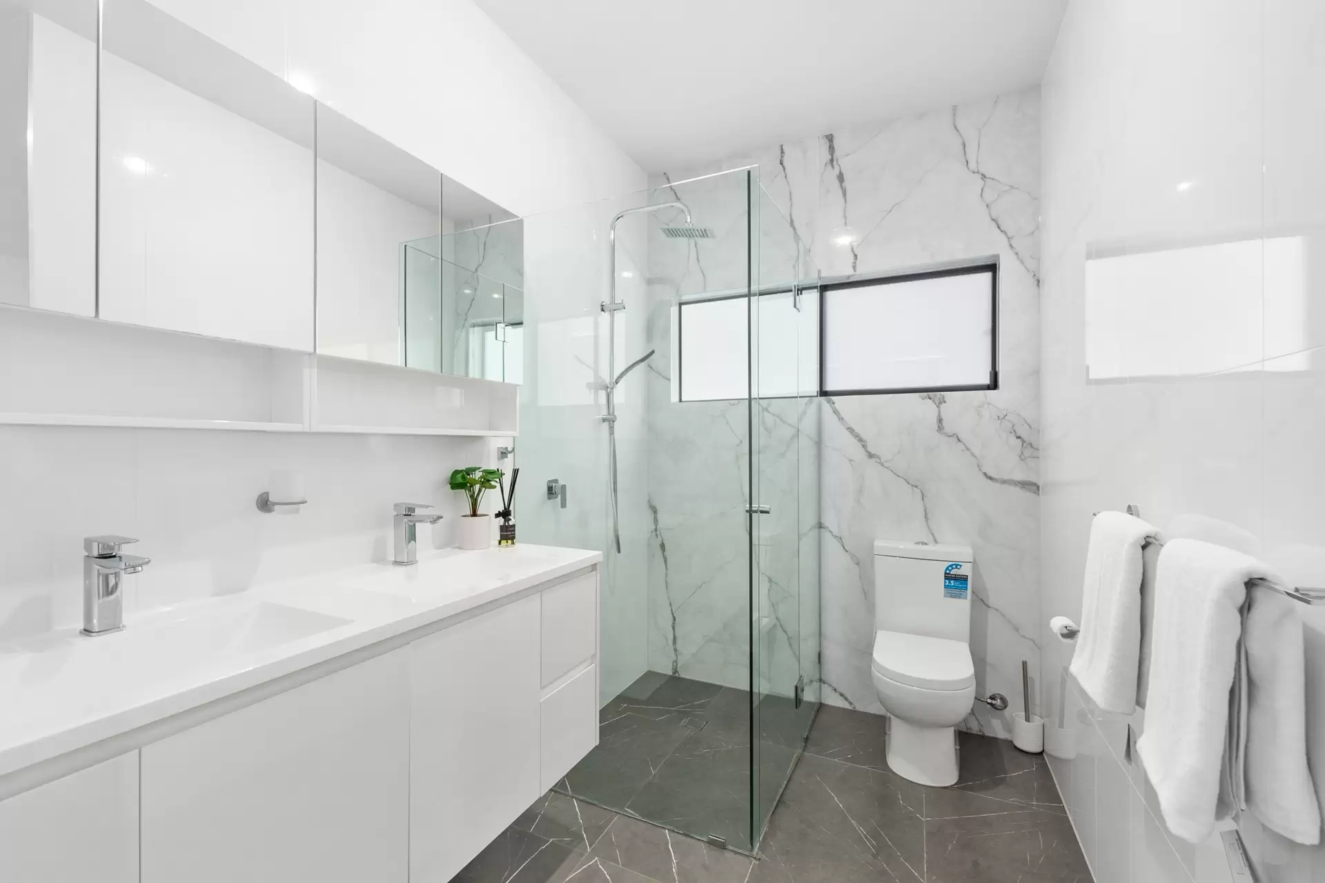 31 Emerald Street, Kedron Sold by Queensland Sotheby's International Realty - image 1