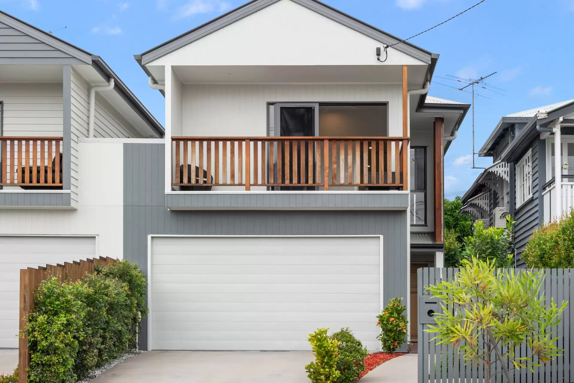 31 Emerald Street, Kedron Sold by  - image 1