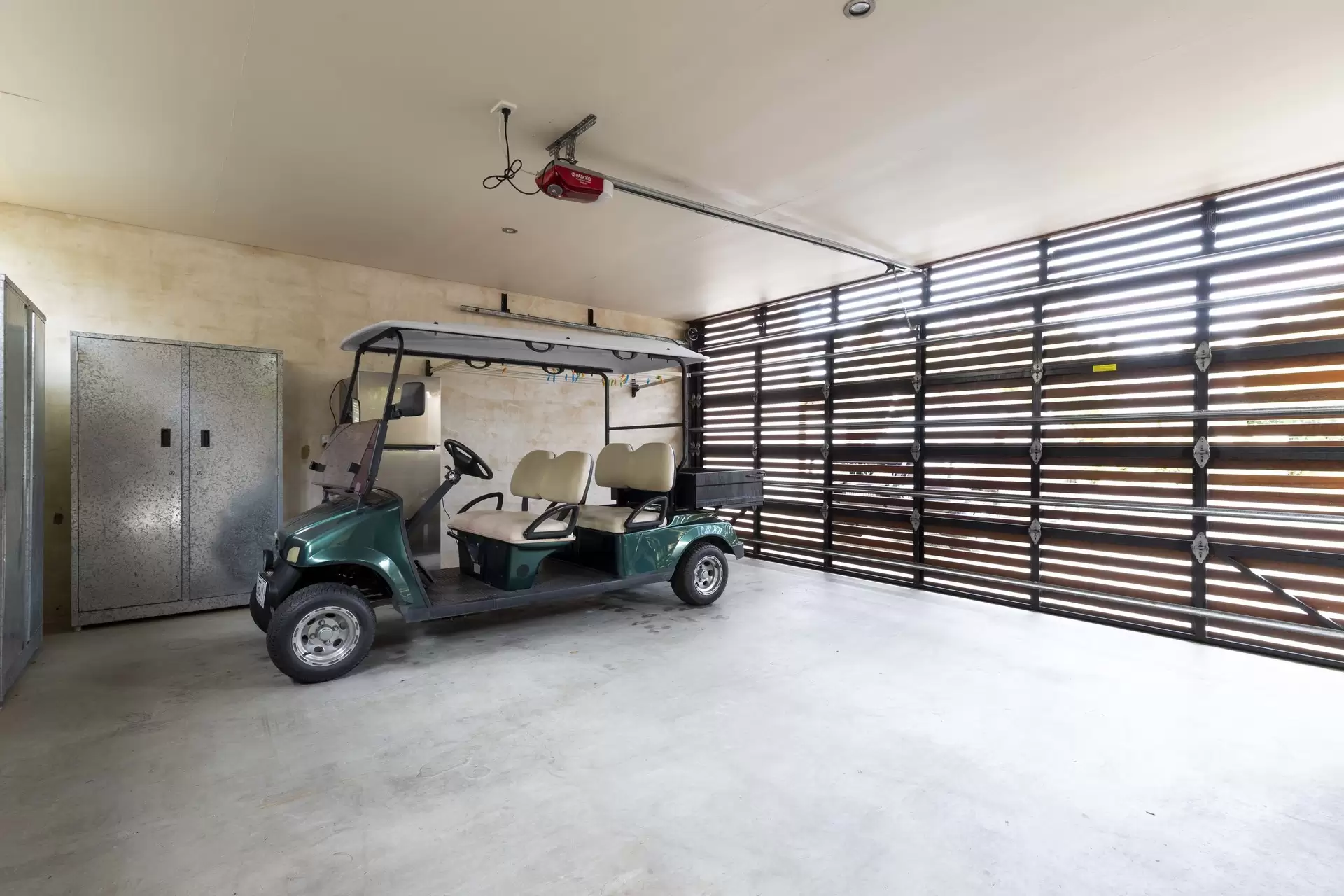 30 Bale Drive, Port Douglas Sold by Queensland Sotheby's International Realty - image 1