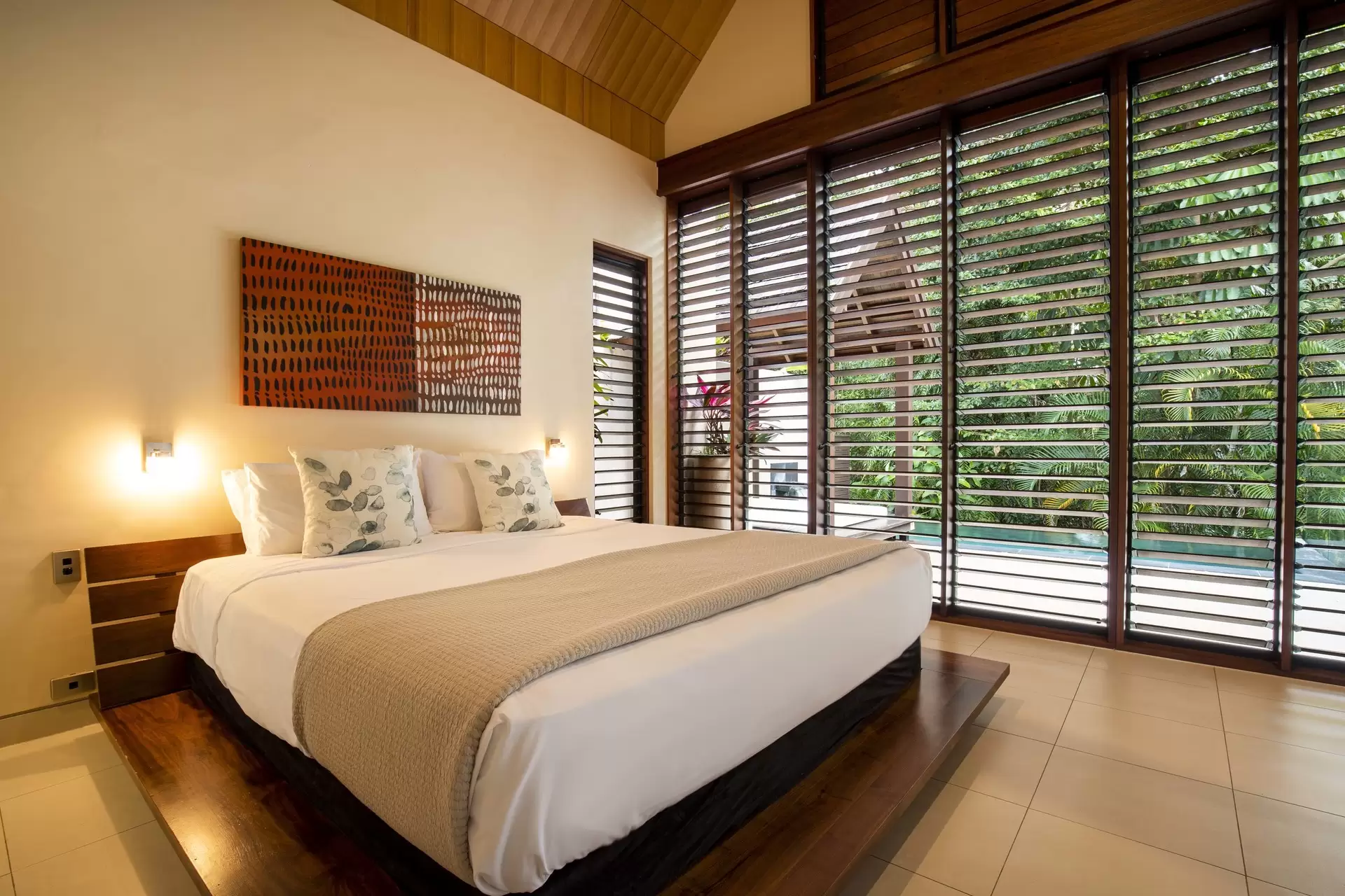 30 Bale Drive, Port Douglas Sold by Queensland Sotheby's International Realty - image 1