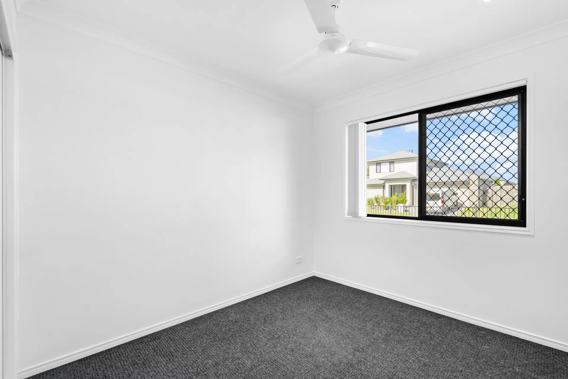 7 Lauren Circuit, Brighton Sold by Queensland Sotheby's International Realty - image 1