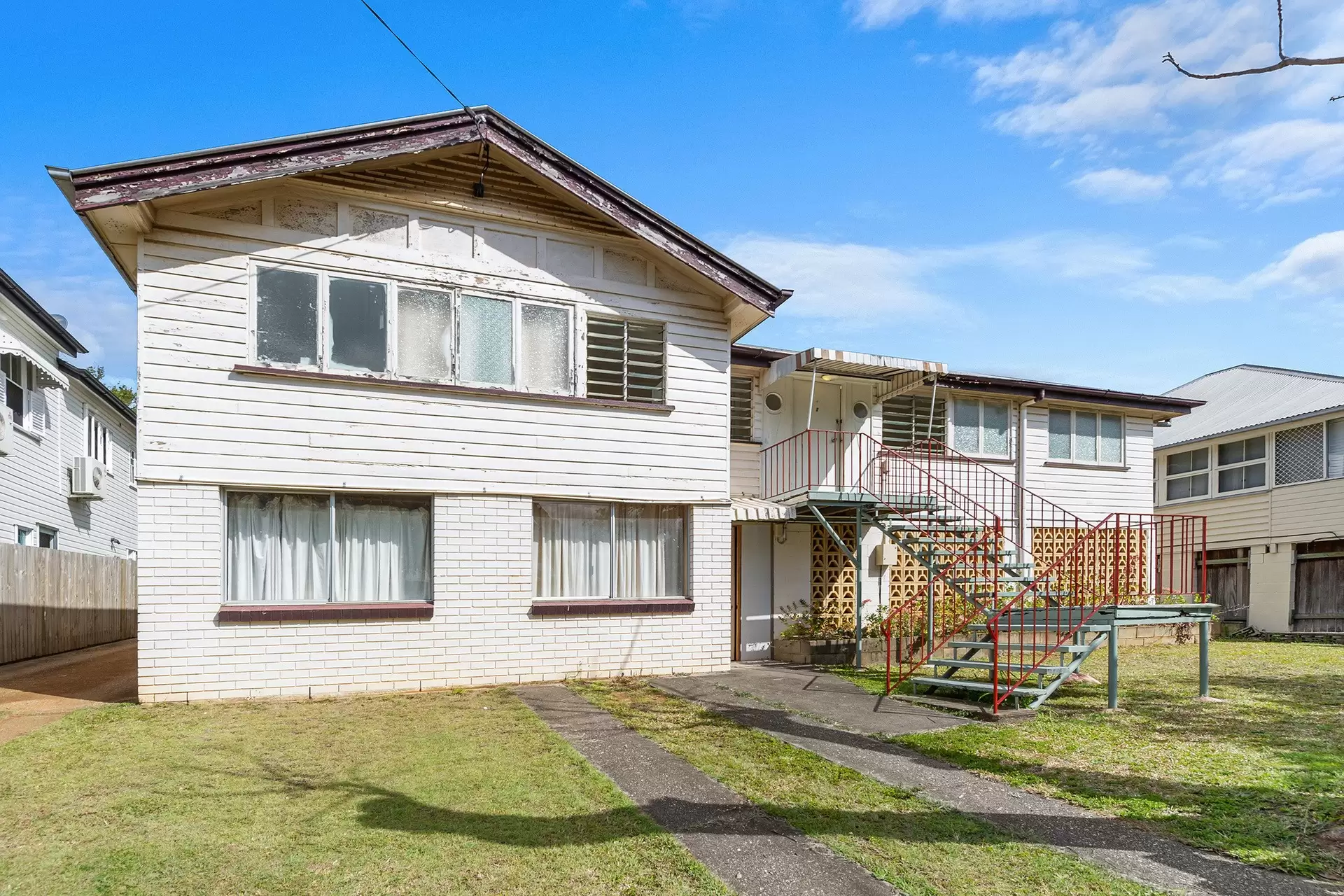 22 Sydney Street, Clayfield Sold by  - image 1