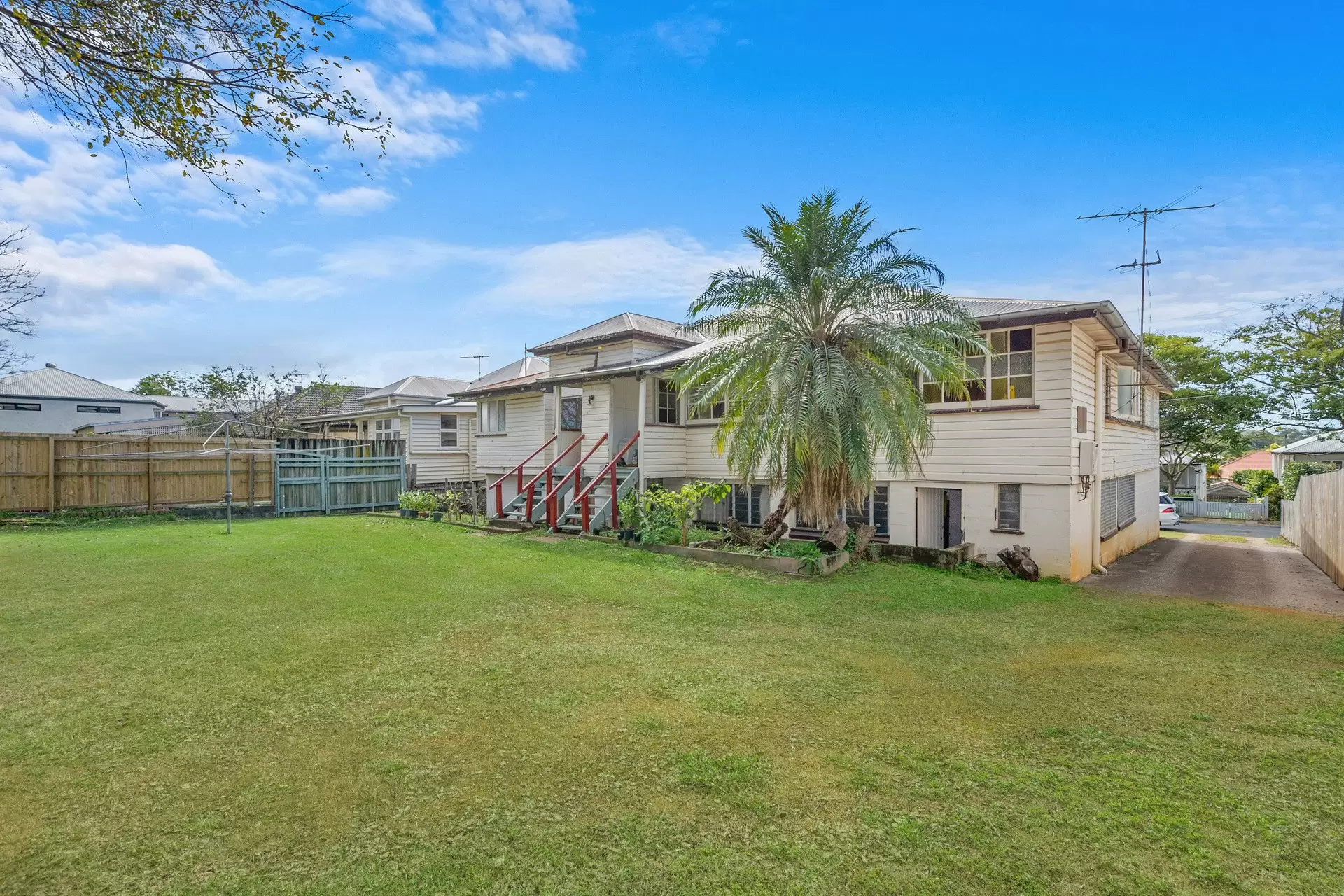 22 Sydney Street, Clayfield Sold by  - image 1