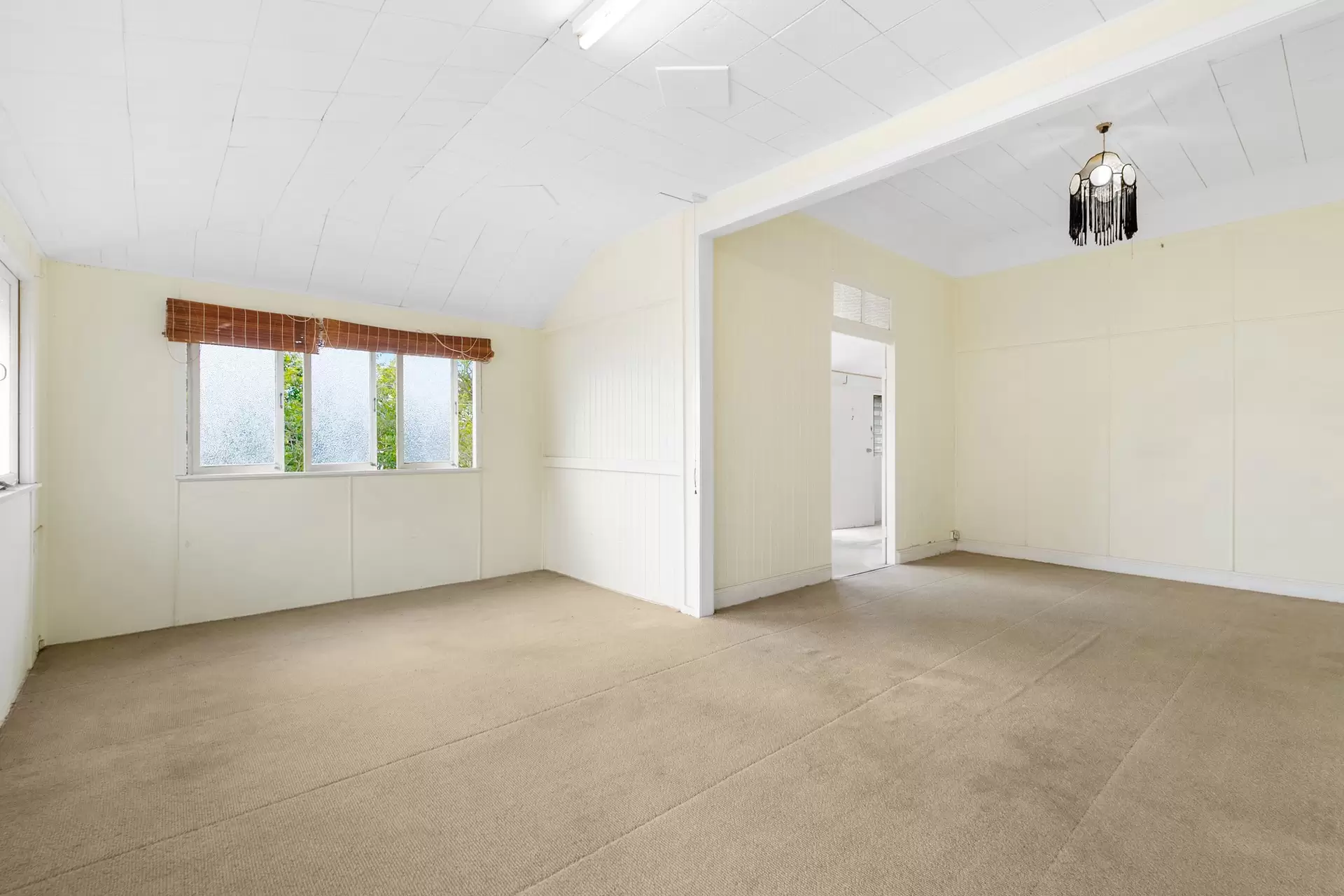 22 Sydney Street, Clayfield Sold by  - image 1