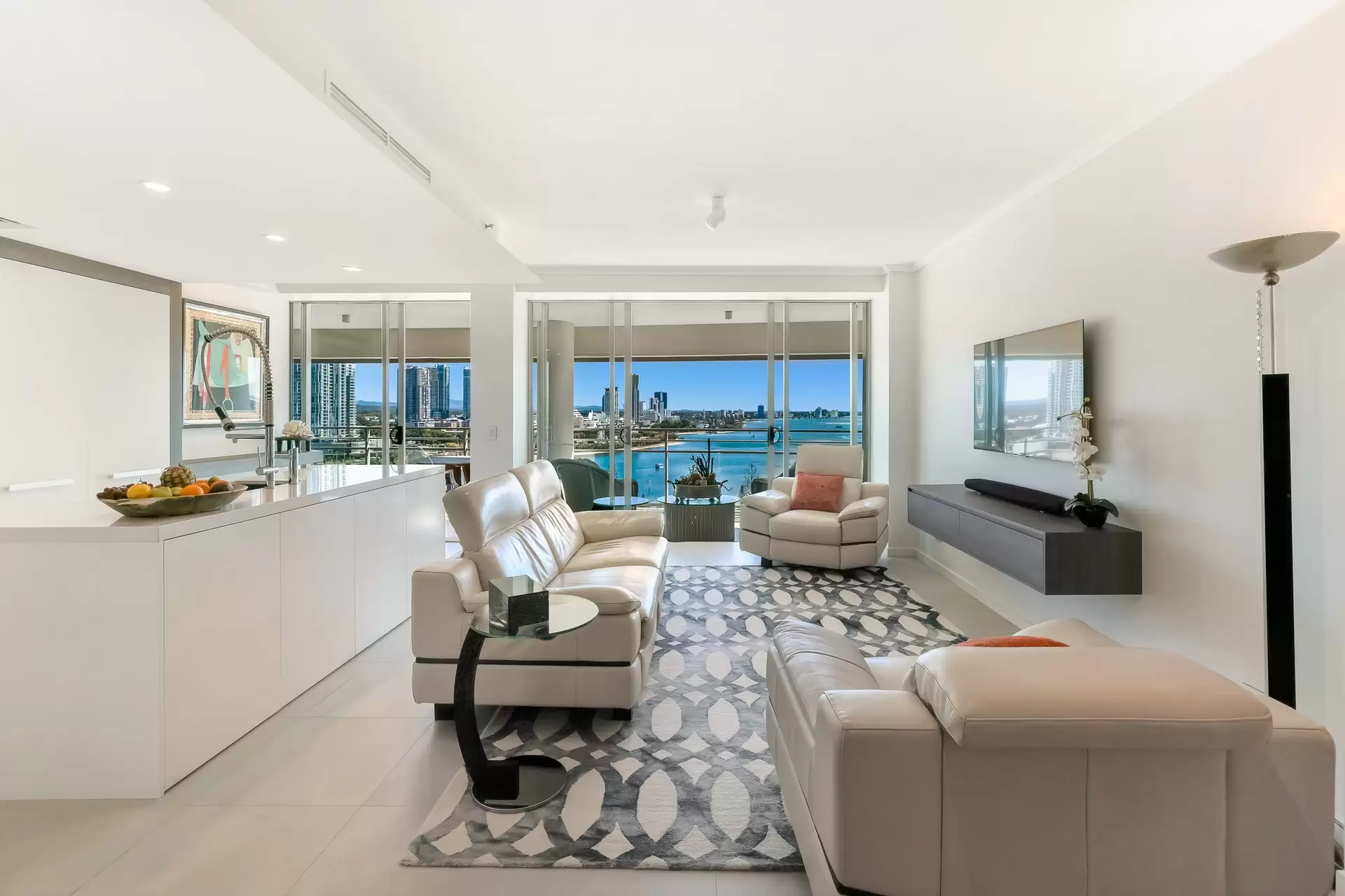 2143/1 Lennie Avenue, Main Beach Sold by  - image 1