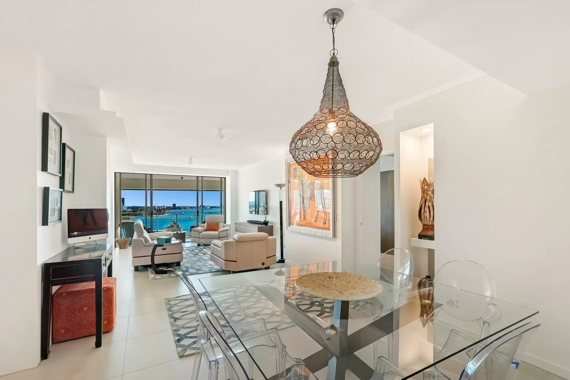 2143/1 Lennie Avenue, Main Beach Sold by  - image 1
