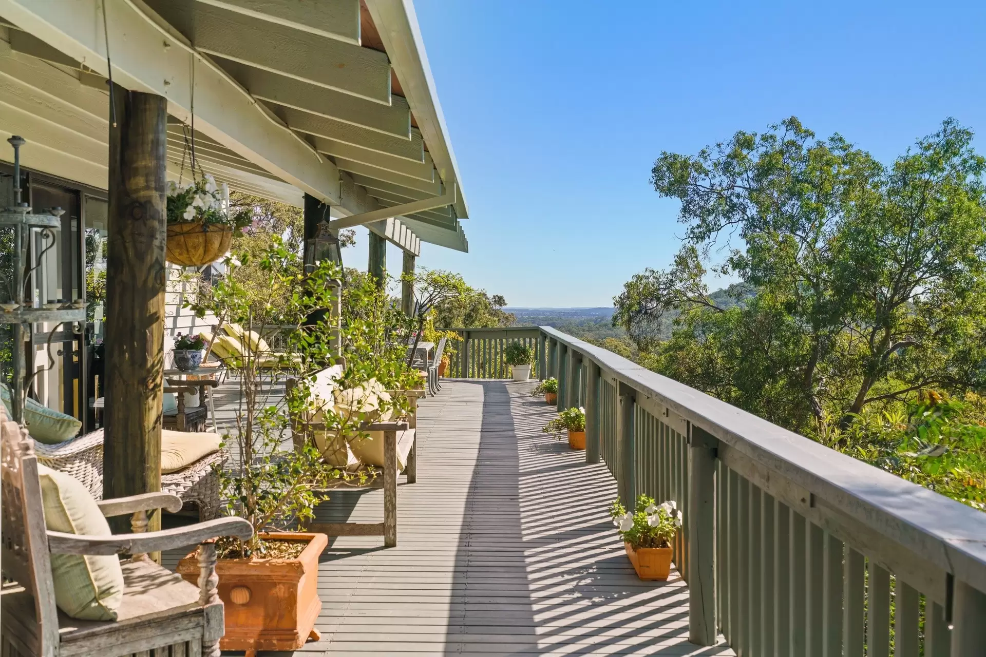 62 Felling Drive, Maudsland Sold by Queensland Sotheby's International Realty - image 1
