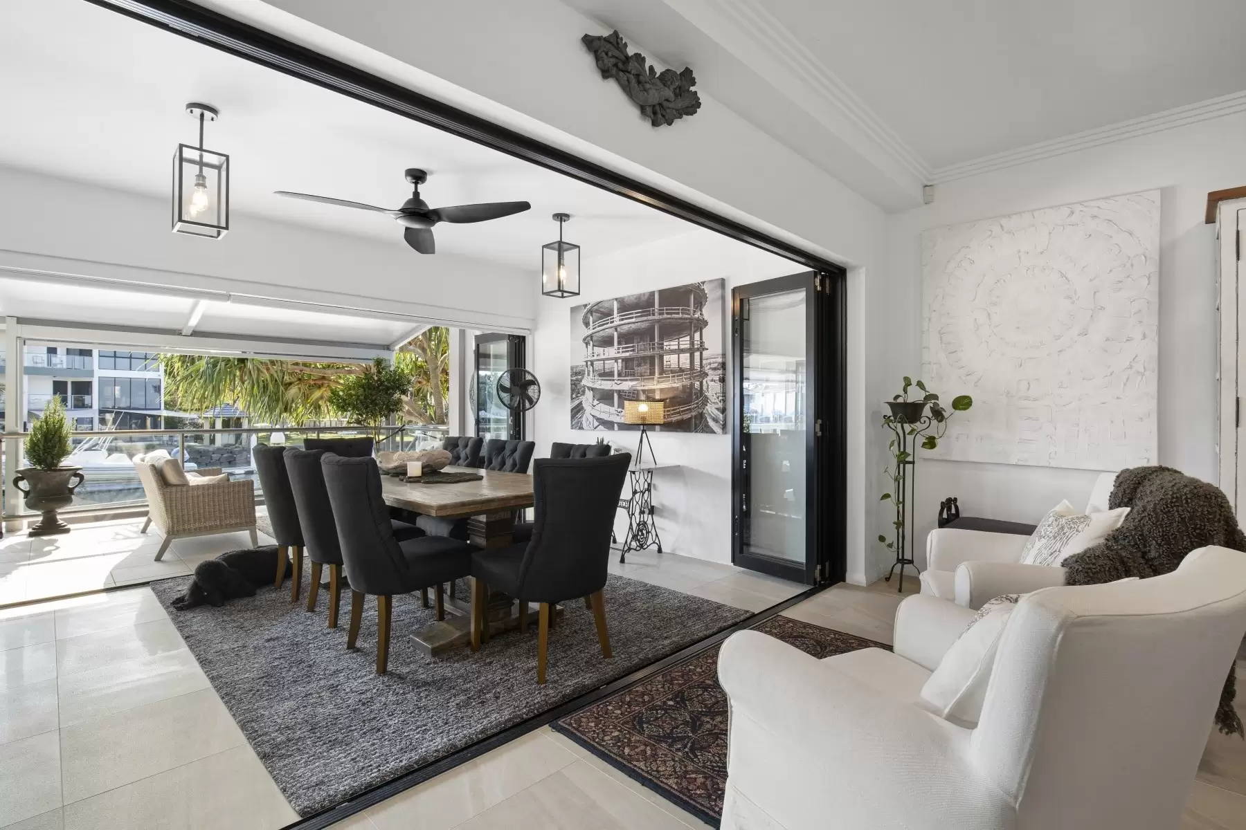 2/36-38 Oatland Esplanade, Runaway Bay Sold by Queensland Sotheby's International Realty - image 1