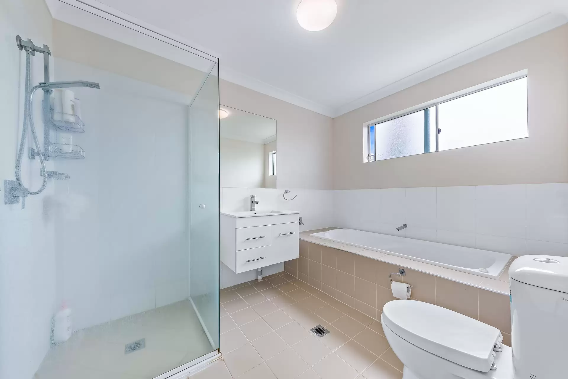 14/65 Manooka Drive, Cannonvale Sold by Queensland Sotheby's International Realty - image 1