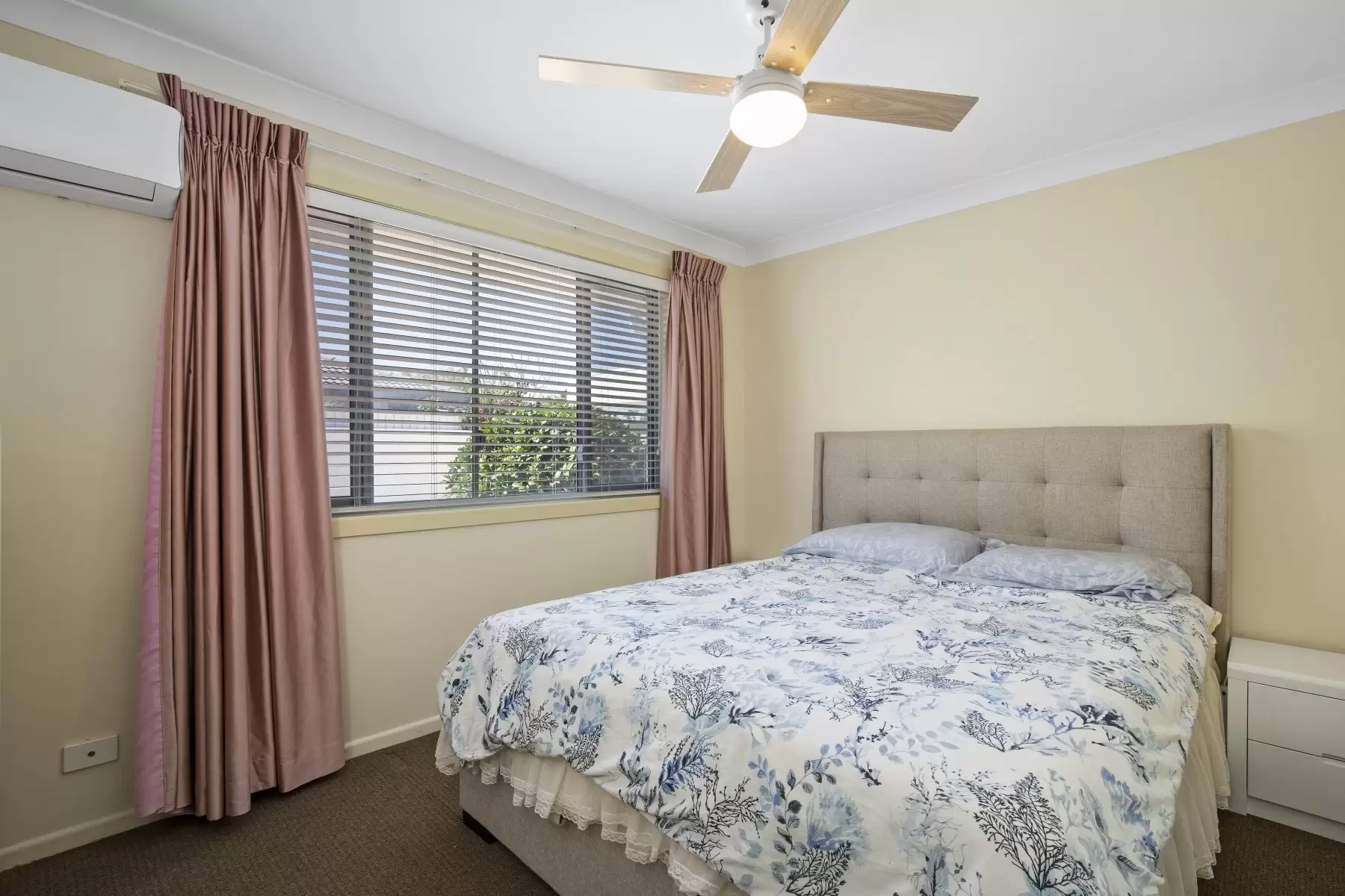 3 Medland Court, Sorrento Sold by Queensland Sotheby's International Realty - image 1