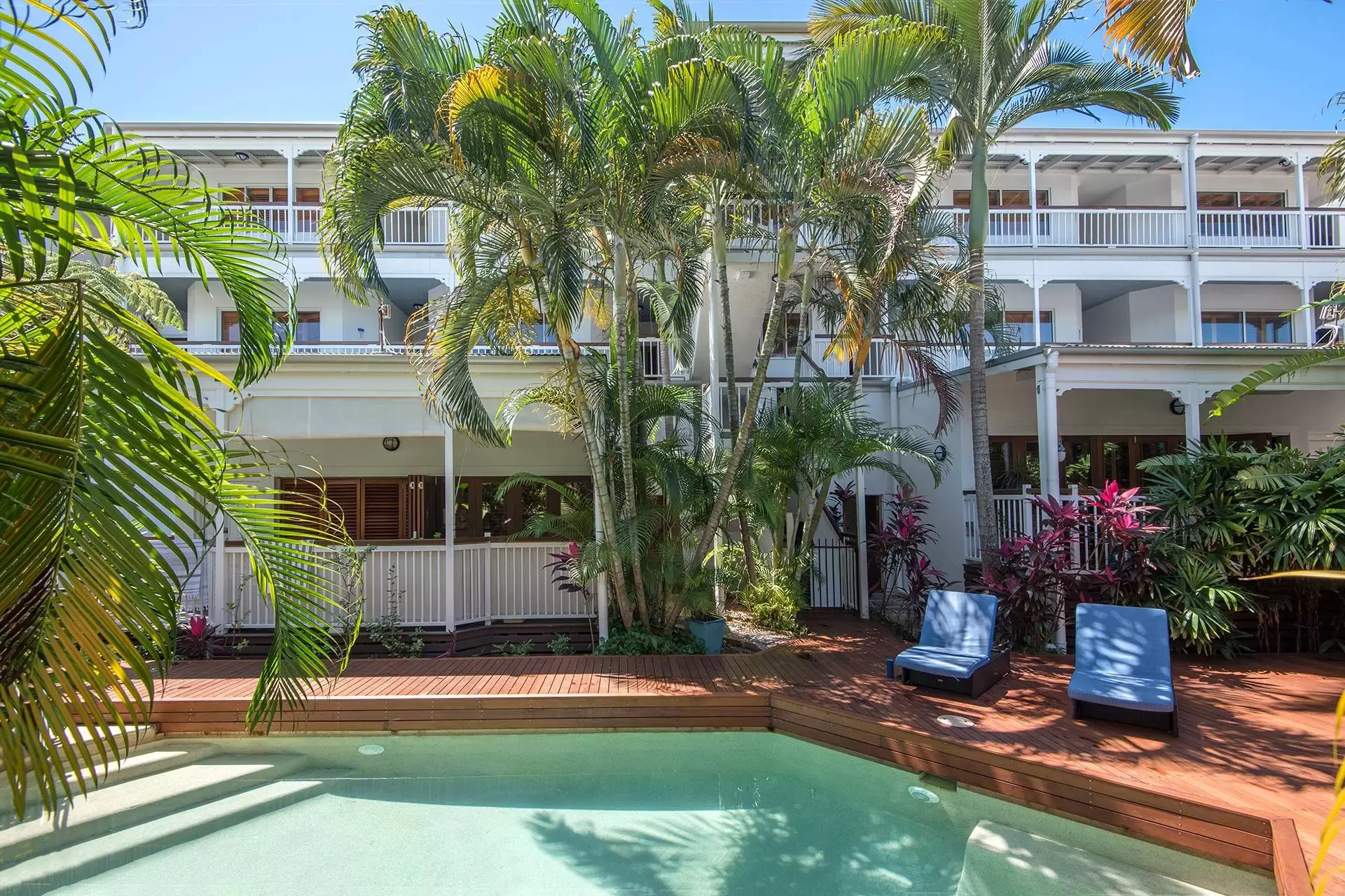 101/18-20 Wharf Street, Port Douglas Sold by  - image 1