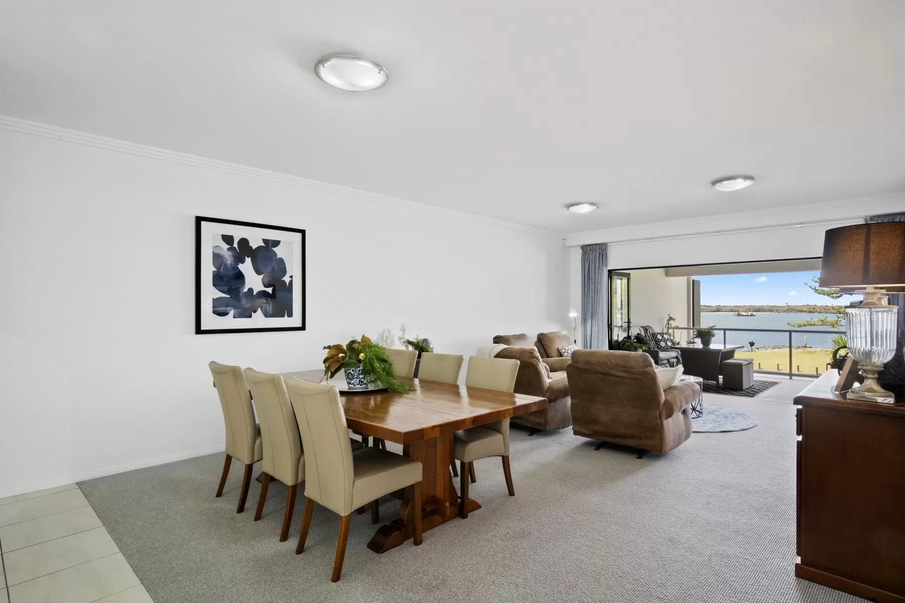 5/36-38 Oatland Esplanade, Runaway Bay Sold by Queensland Sotheby's International Realty - image 1