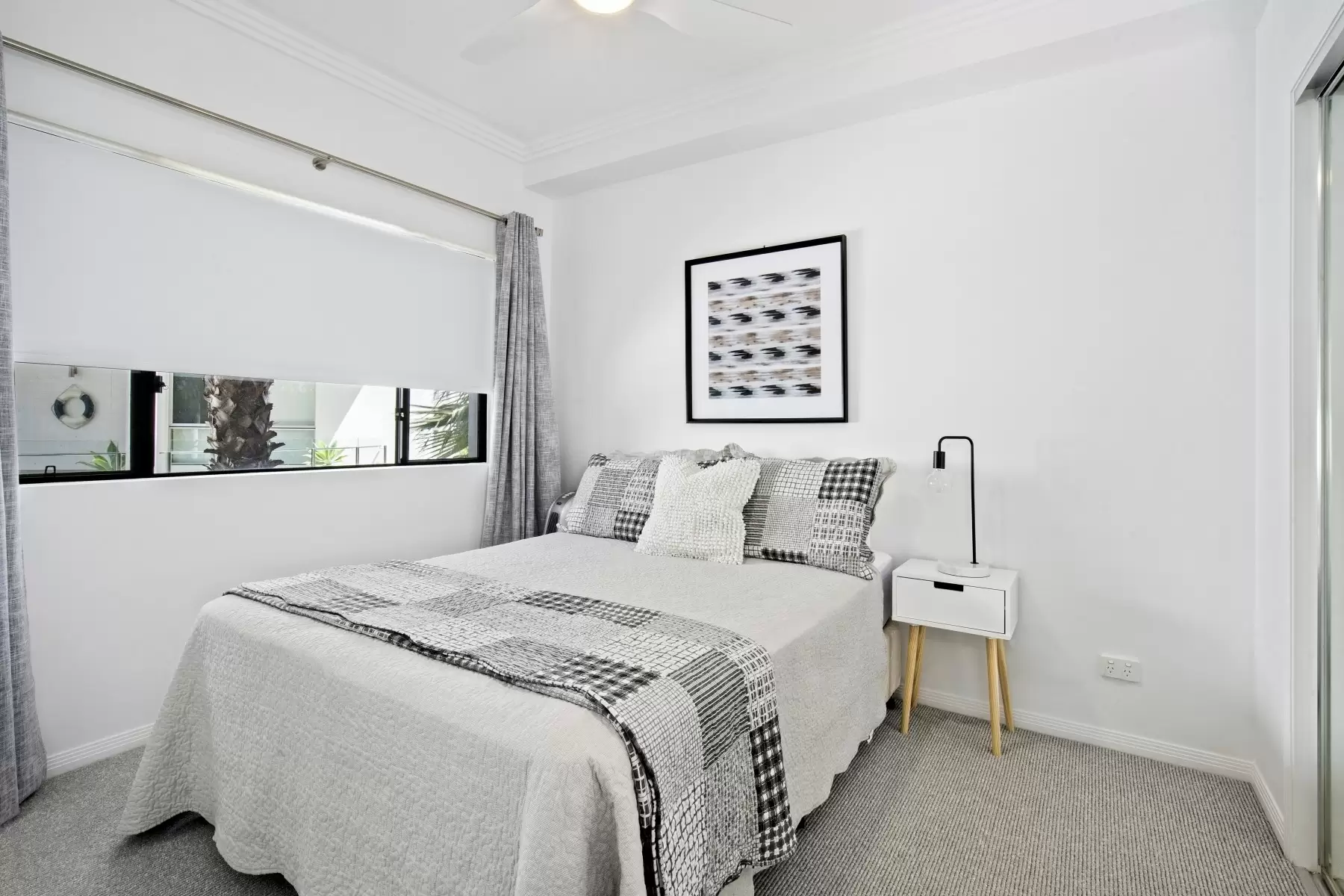 5/36-38 Oatland Esplanade, Runaway Bay Sold by Queensland Sotheby's International Realty - image 1