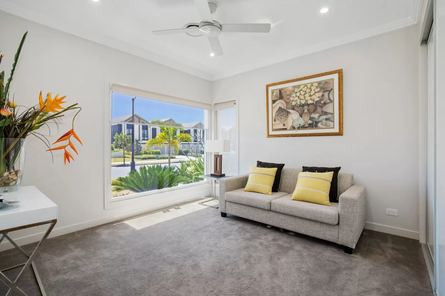 24 Lakeview Boulevard, Mermaid Waters Sold by Queensland Sotheby's International Realty - image 1