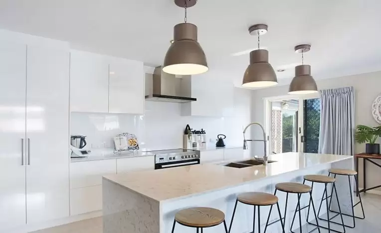 33 Witt Avenue, Carrara Sold by Queensland Sotheby's International Realty - image 1