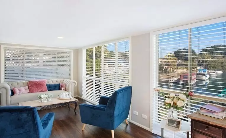 33 Witt Avenue, Carrara Sold by Queensland Sotheby's International Realty - image 1