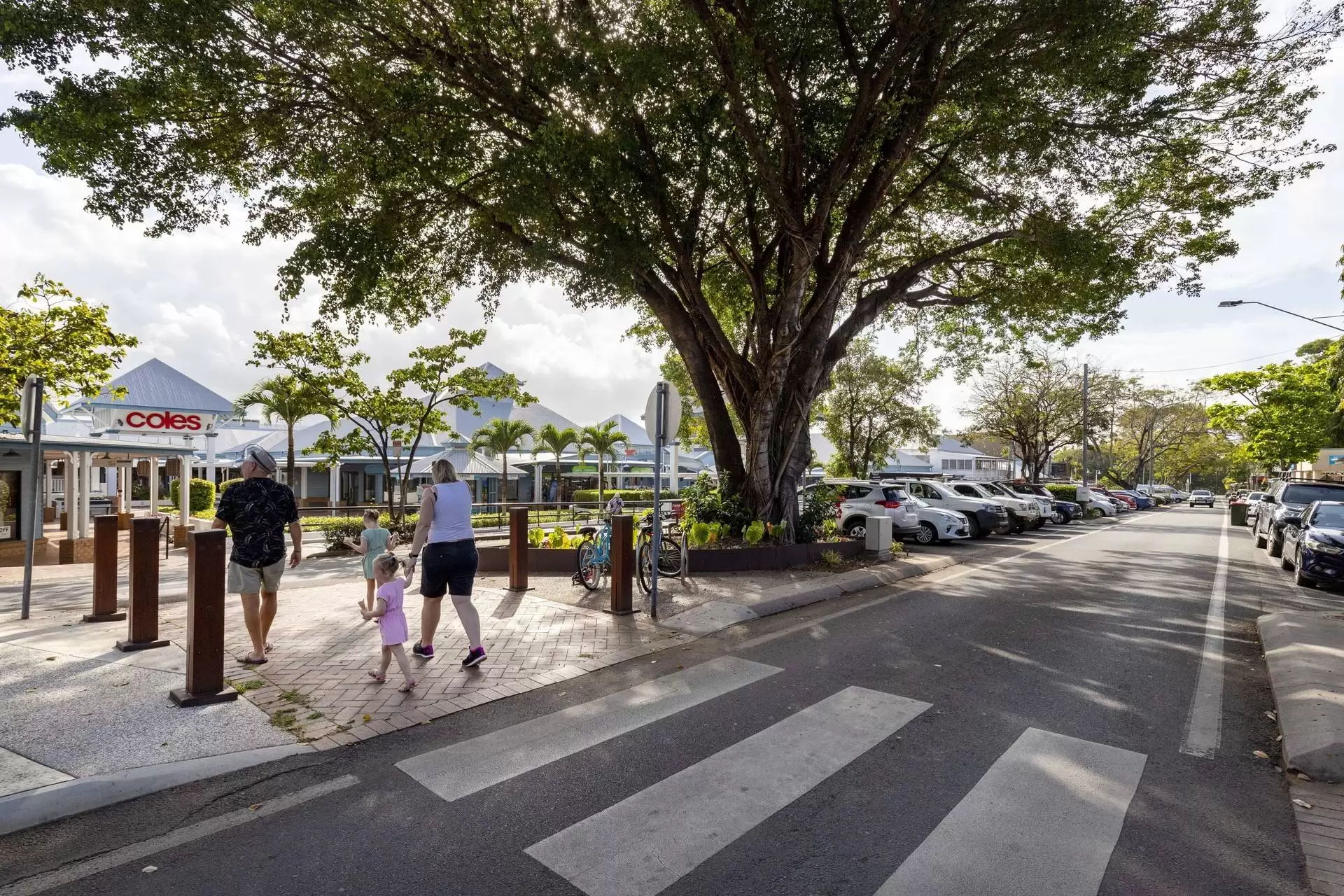 4 Wharf Street, Port Douglas Sold by Queensland Sotheby's International Realty - image 1