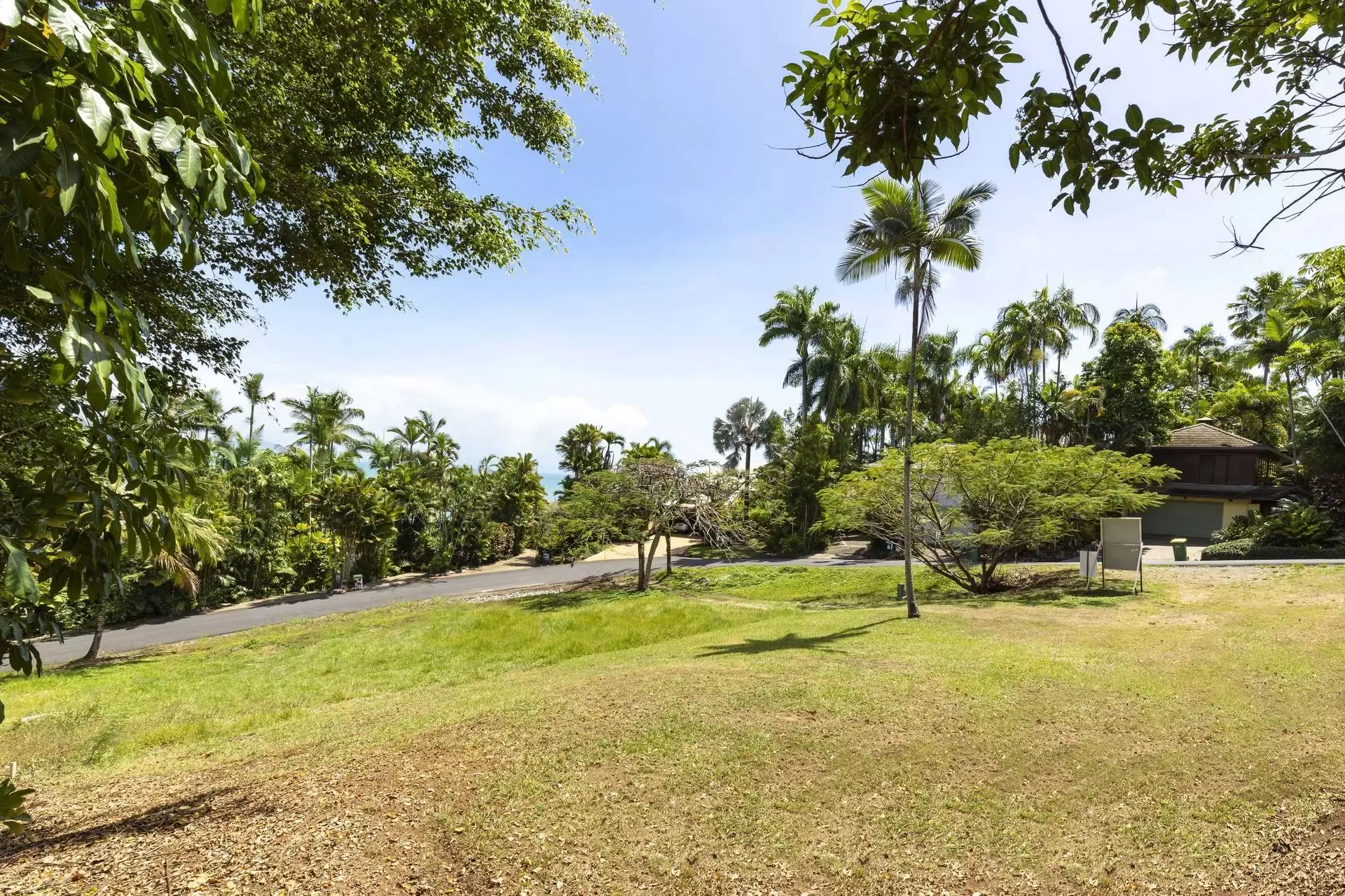 4 Wharf Street, Port Douglas Sold by Queensland Sotheby's International Realty - image 1
