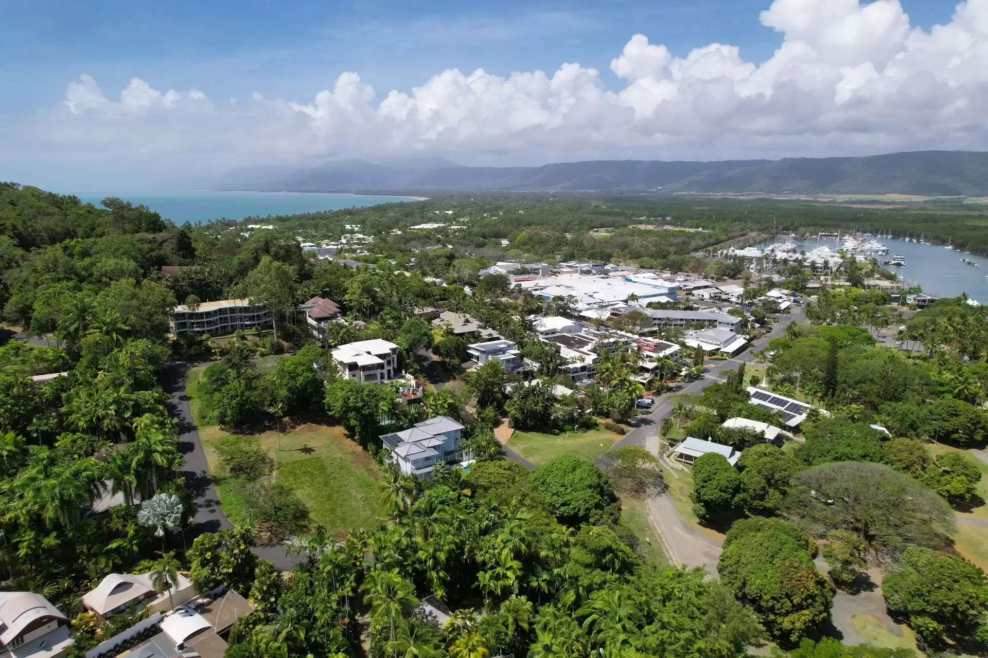 4 Wharf Street, Port Douglas Sold by Queensland Sotheby's International Realty - image 1