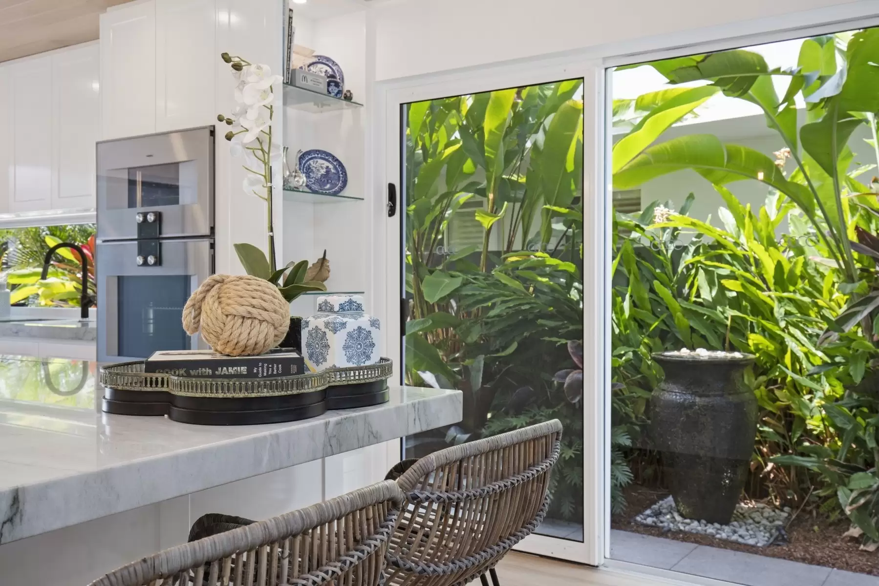 30 Boomerang Crescent, Sorrento Sold by Queensland Sotheby's International Realty - image 1
