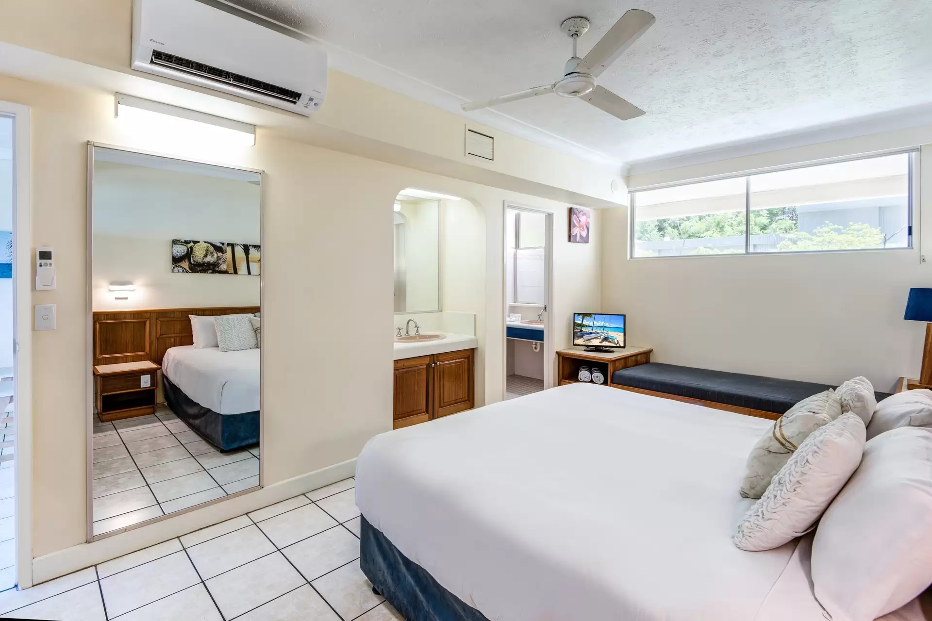 CA402/14 Resort Drive, Hamilton Island Sold by Queensland Sotheby's International Realty - image 1