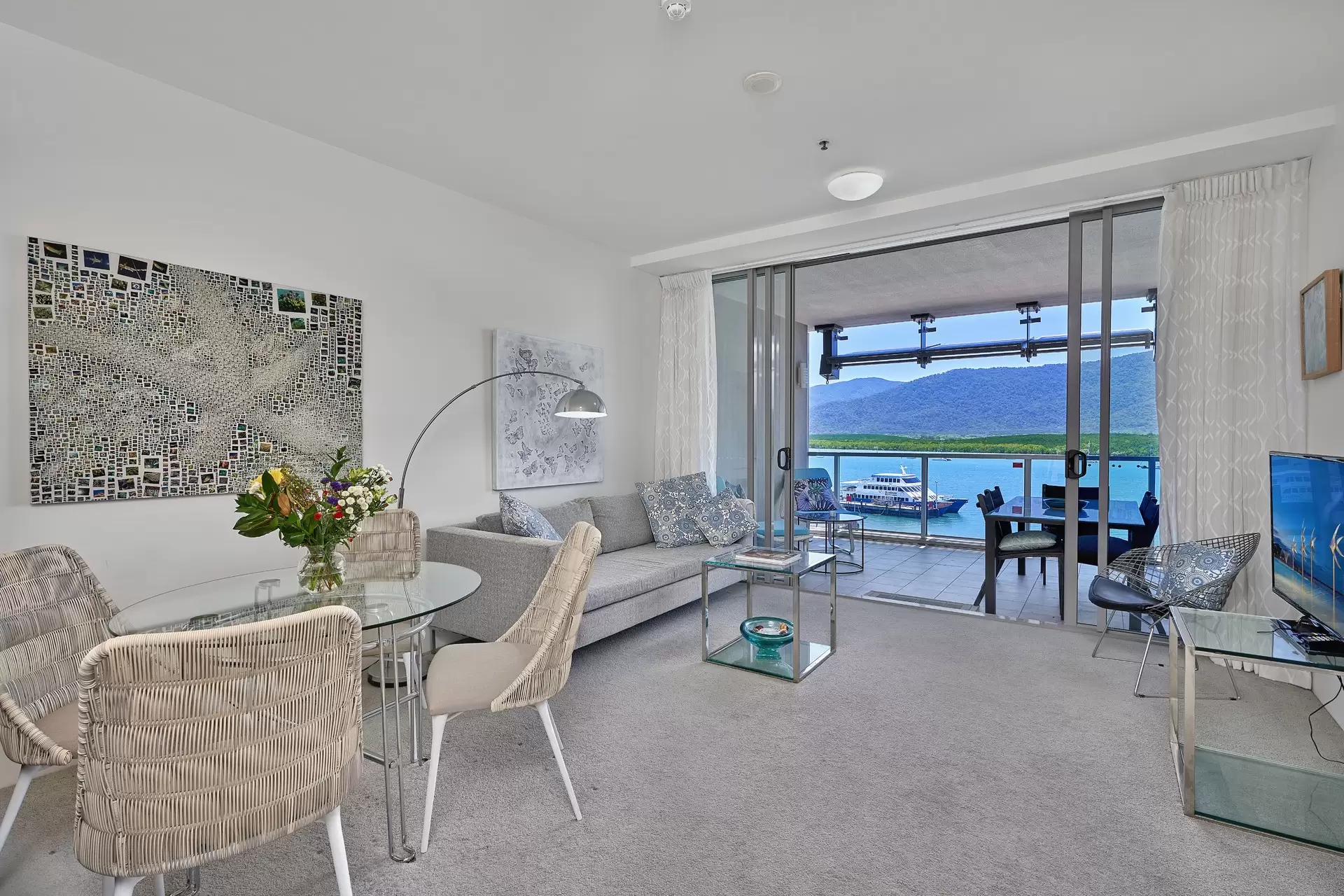 27/1 Marlin Parade, Cairns City Sold by Queensland Sotheby's International Realty - image 1