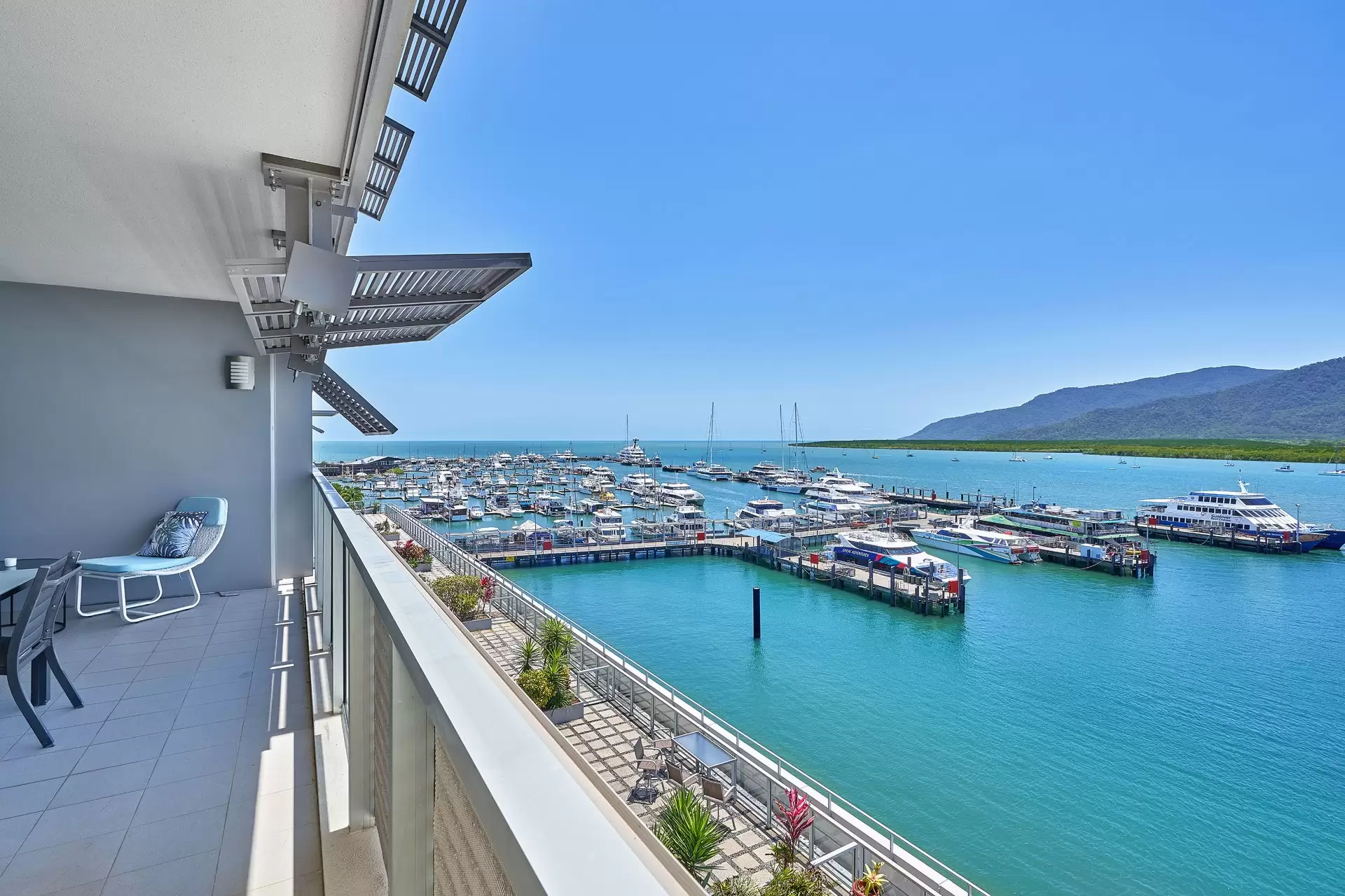 27/1 Marlin Parade, Cairns City Sold by Queensland Sotheby's International Realty - image 1