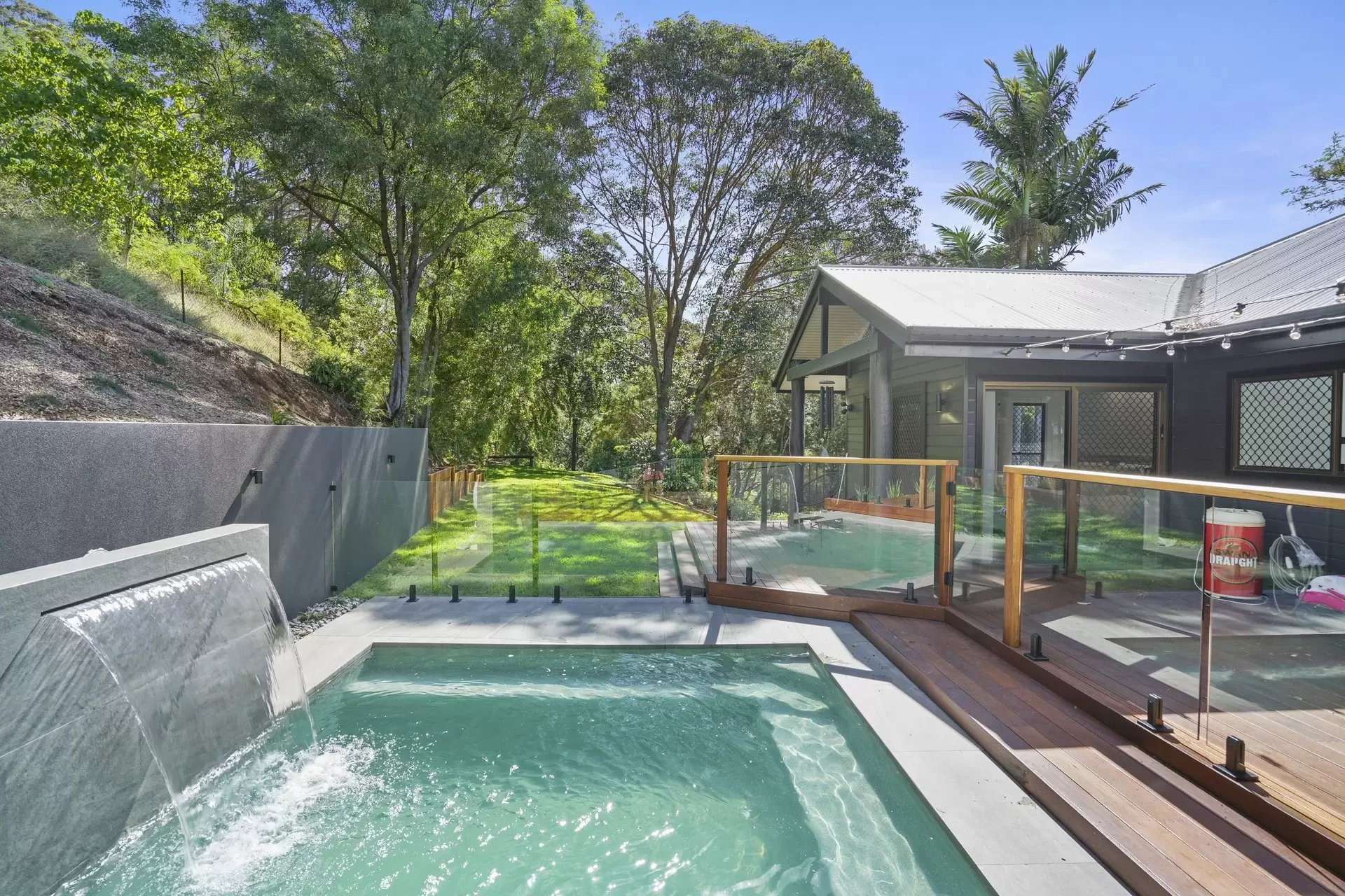 1 Carapook Crescent, Tallebudgera Sold by Queensland Sotheby's International Realty - image 1