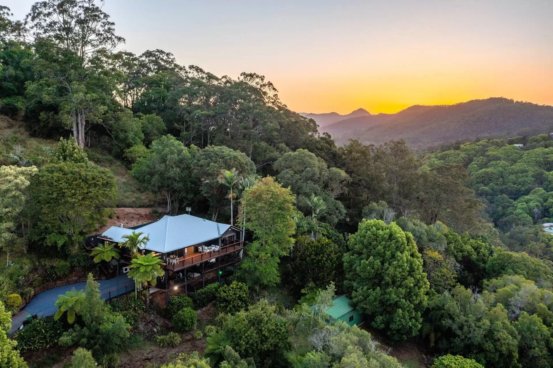 1 Carapook Crescent, Tallebudgera Sold by Queensland Sotheby's International Realty - image 1