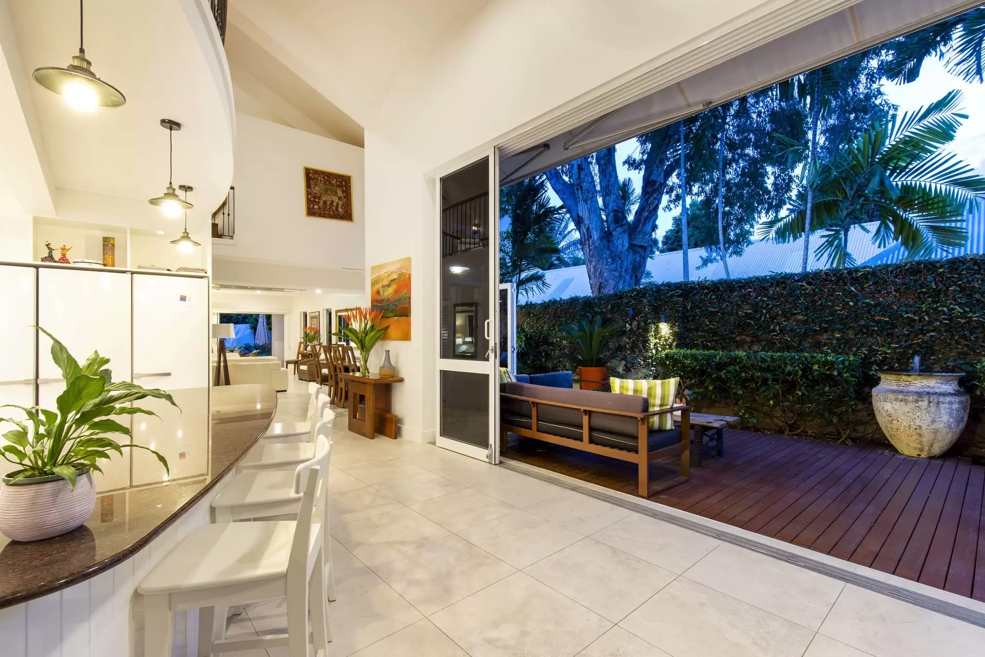 2/62 Garrick Street, Port Douglas Sold by Queensland Sotheby's International Realty - image 1