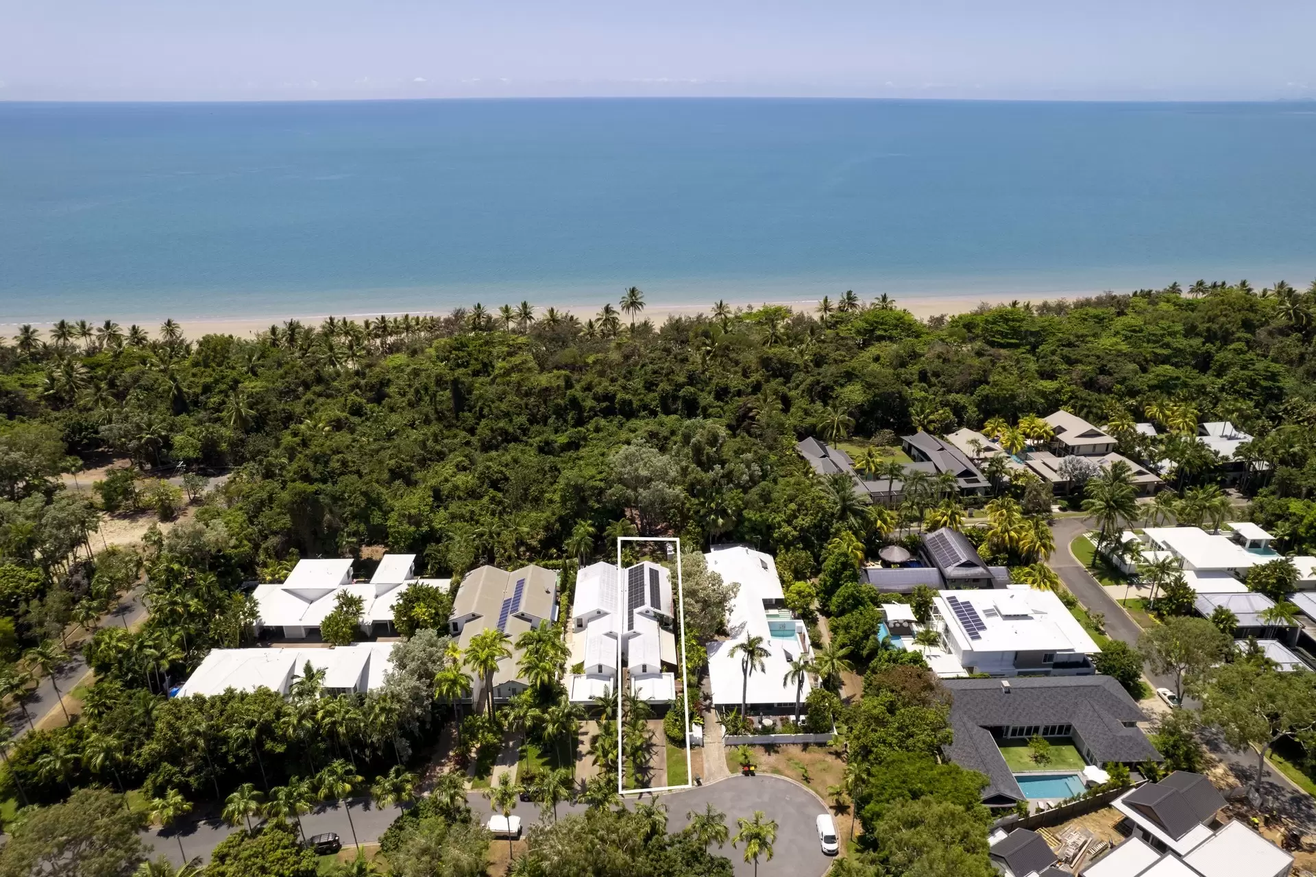 2/62 Garrick Street, Port Douglas Sold by Queensland Sotheby's International Realty - image 1