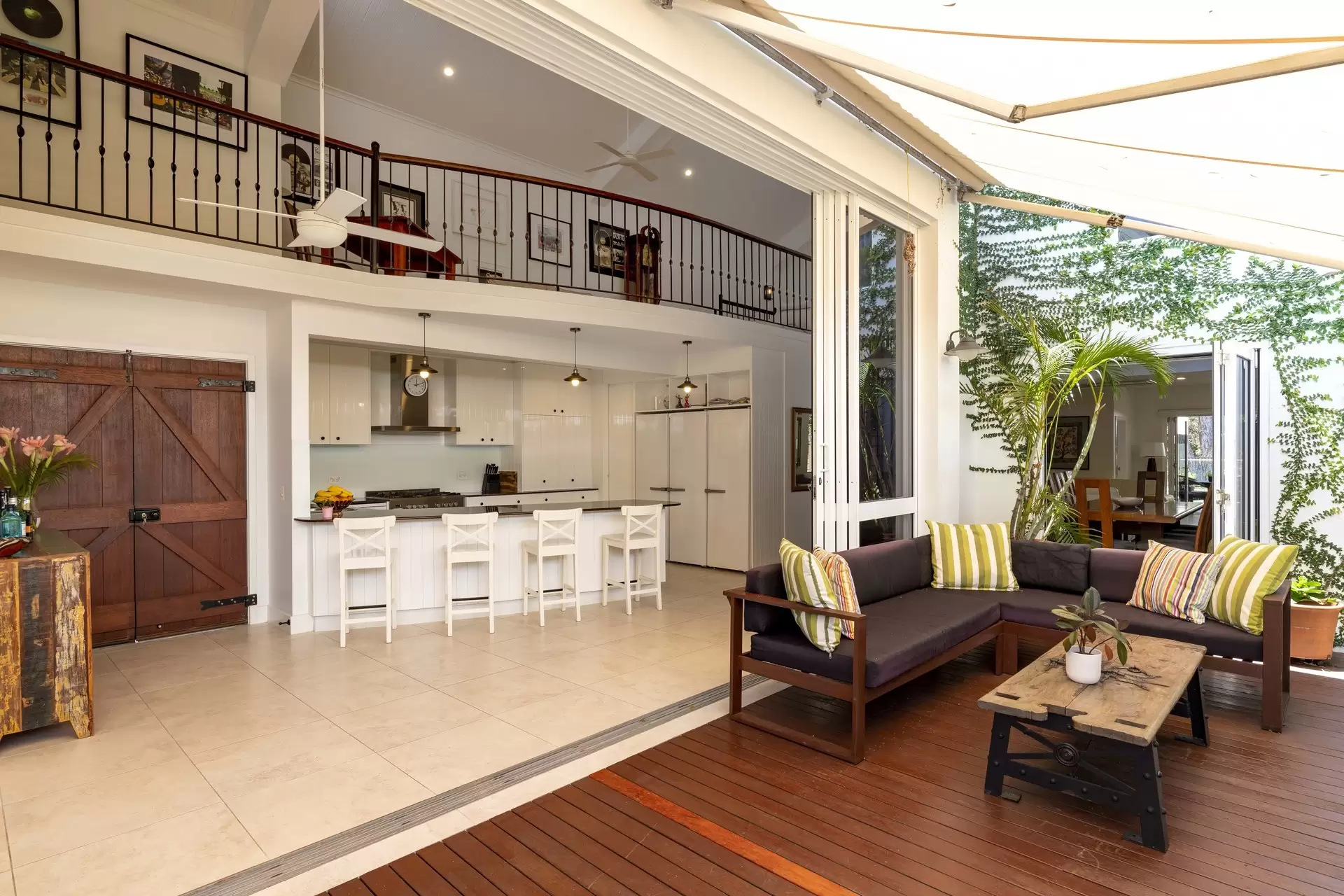 2/62 Garrick Street, Port Douglas Sold by Queensland Sotheby's International Realty - image 1