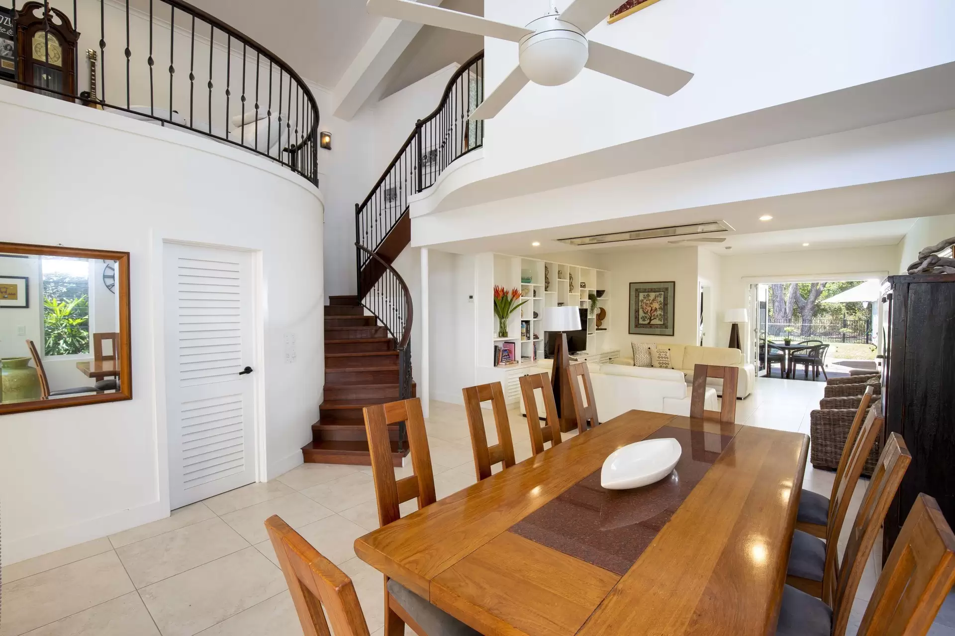 2/62 Garrick Street, Port Douglas Sold by Queensland Sotheby's International Realty - image 1