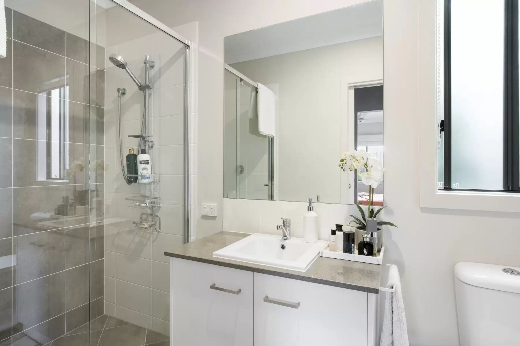 4/40 Taurus Circuit, Coomera Sold by  - image 1
