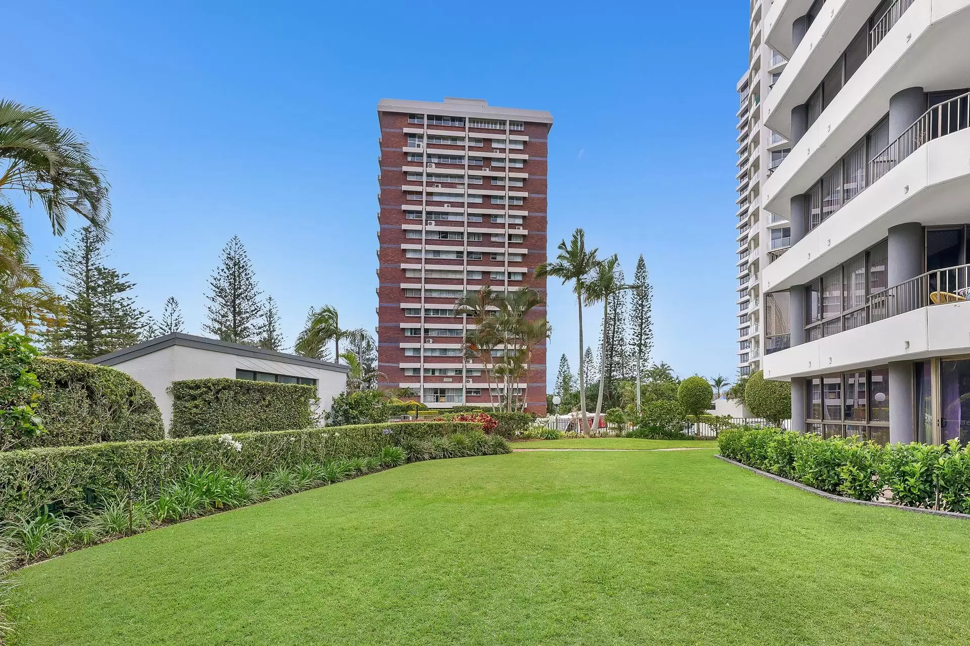 29/3656 Main Beach Parade, Main Beach Sold by Queensland Sotheby's International Realty - image 1