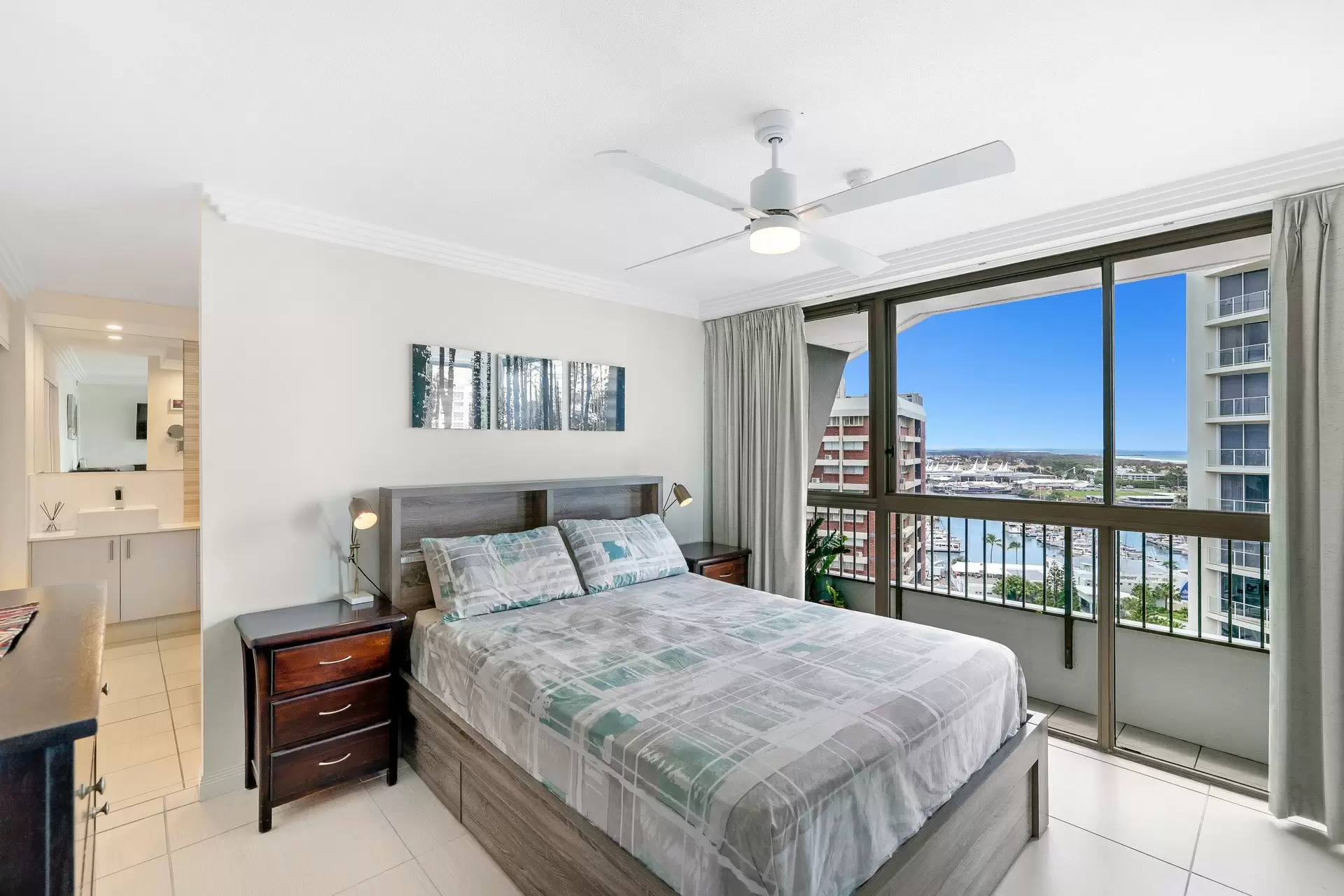 29/3656 Main Beach Parade, Main Beach Sold by Queensland Sotheby's International Realty - image 1
