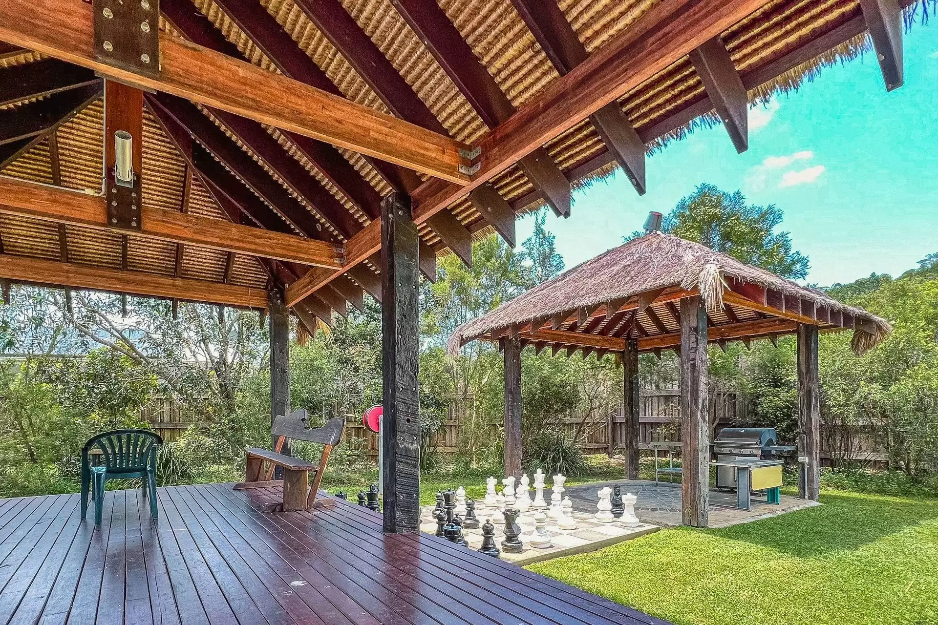 8 Mumdjin Court, Currumbin Valley Sold by Queensland Sotheby's International Realty - image 1
