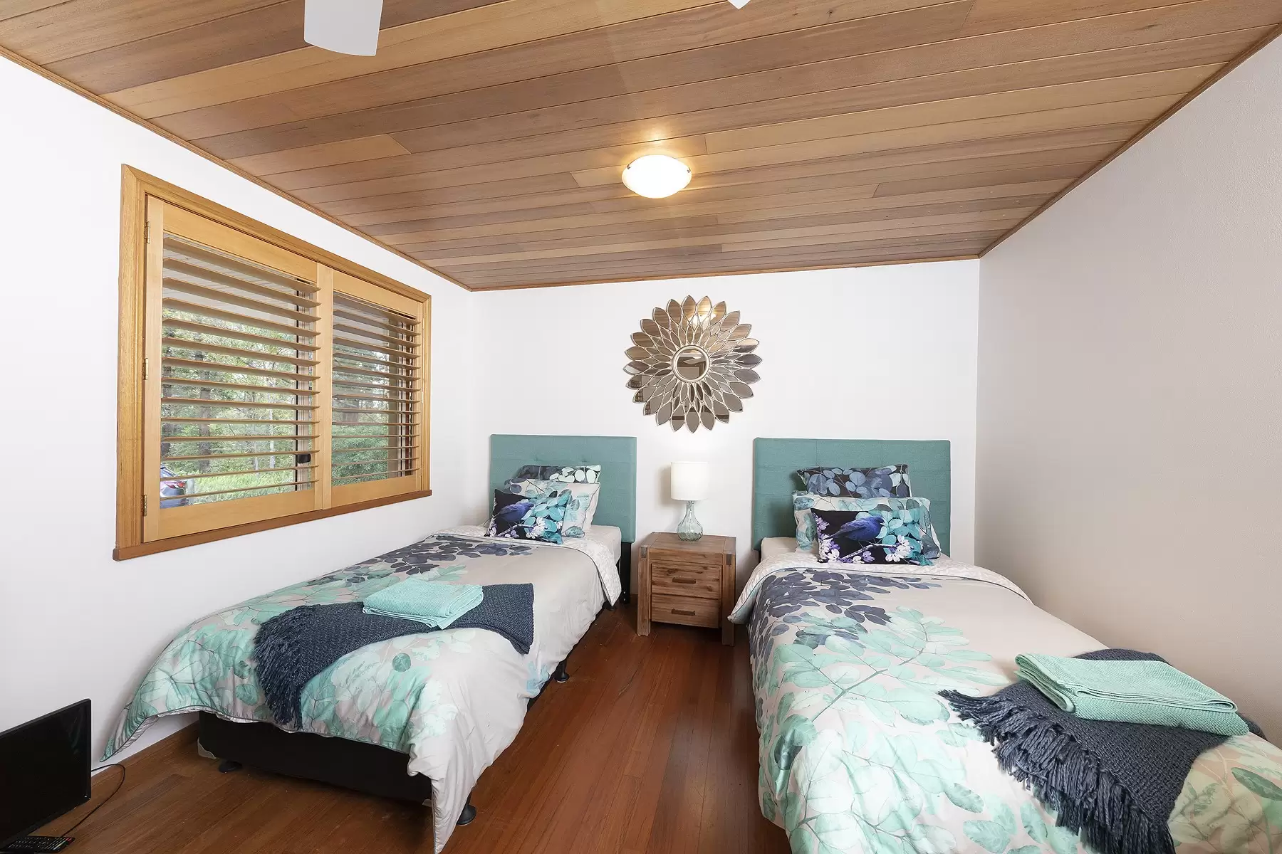 10 Thomas Place, Pacific Palms Sold by Queensland Sotheby's International Realty - image 1