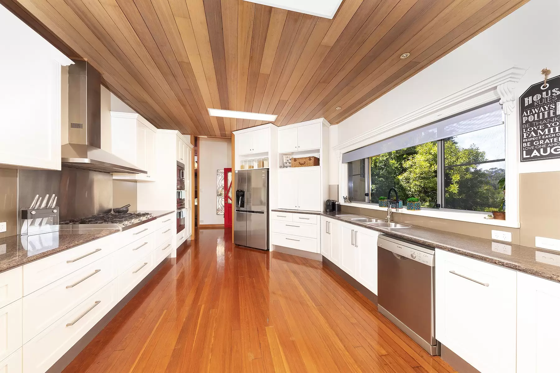 10 Thomas Place, Pacific Palms Sold by Queensland Sotheby's International Realty - image 1