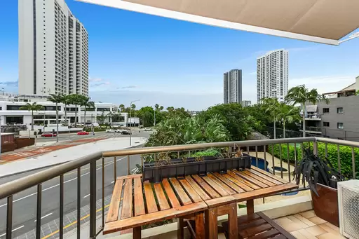 32/3355 Surfers Paradise Boulevard, Surfers Paradise Sold by 