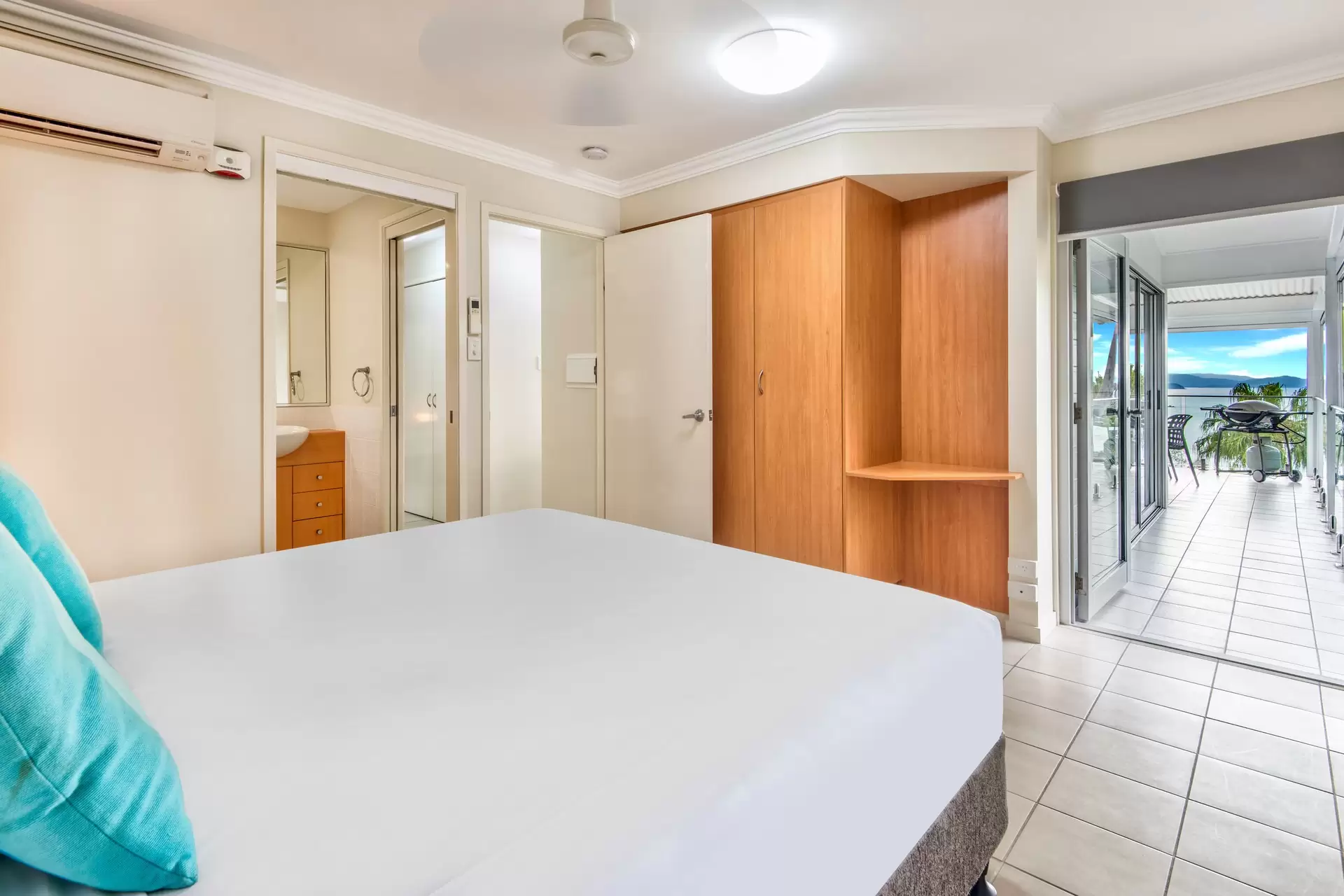 15/5 Banksia Court, Hamilton Island Sold by Queensland Sotheby's International Realty - image 1