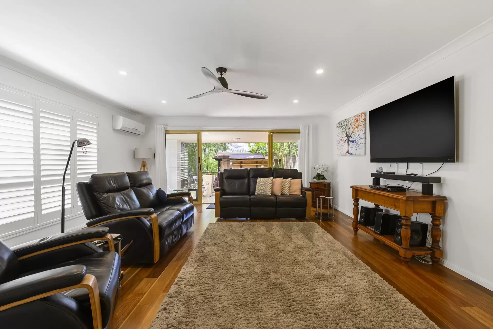 1/25 Charlton Street, Southport Sold by Queensland Sotheby's International Realty - image 1