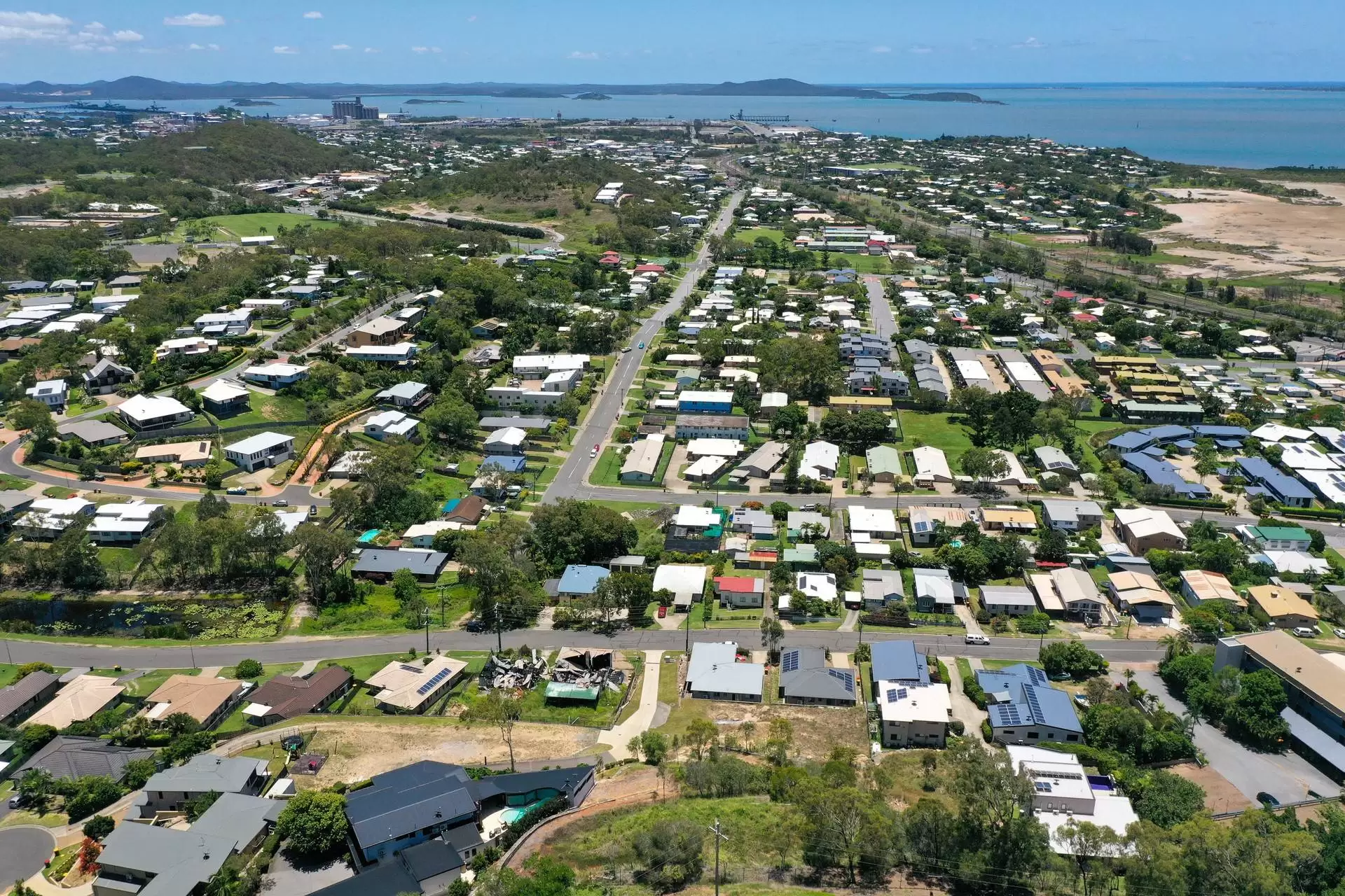 33 Agnes Street, South Gladstone Sold by  - image 1