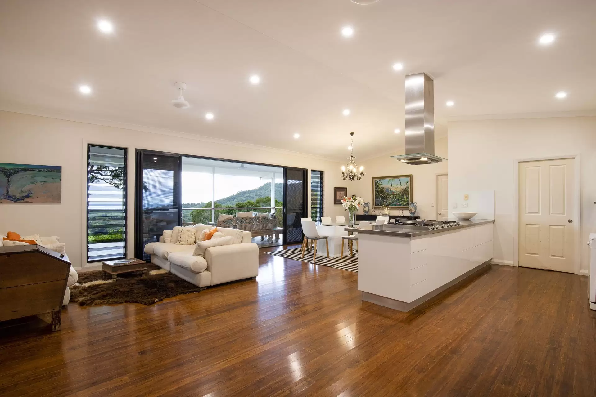 300 Mowbray River Road, Mowbray Sold by Queensland Sotheby's International Realty - image 1