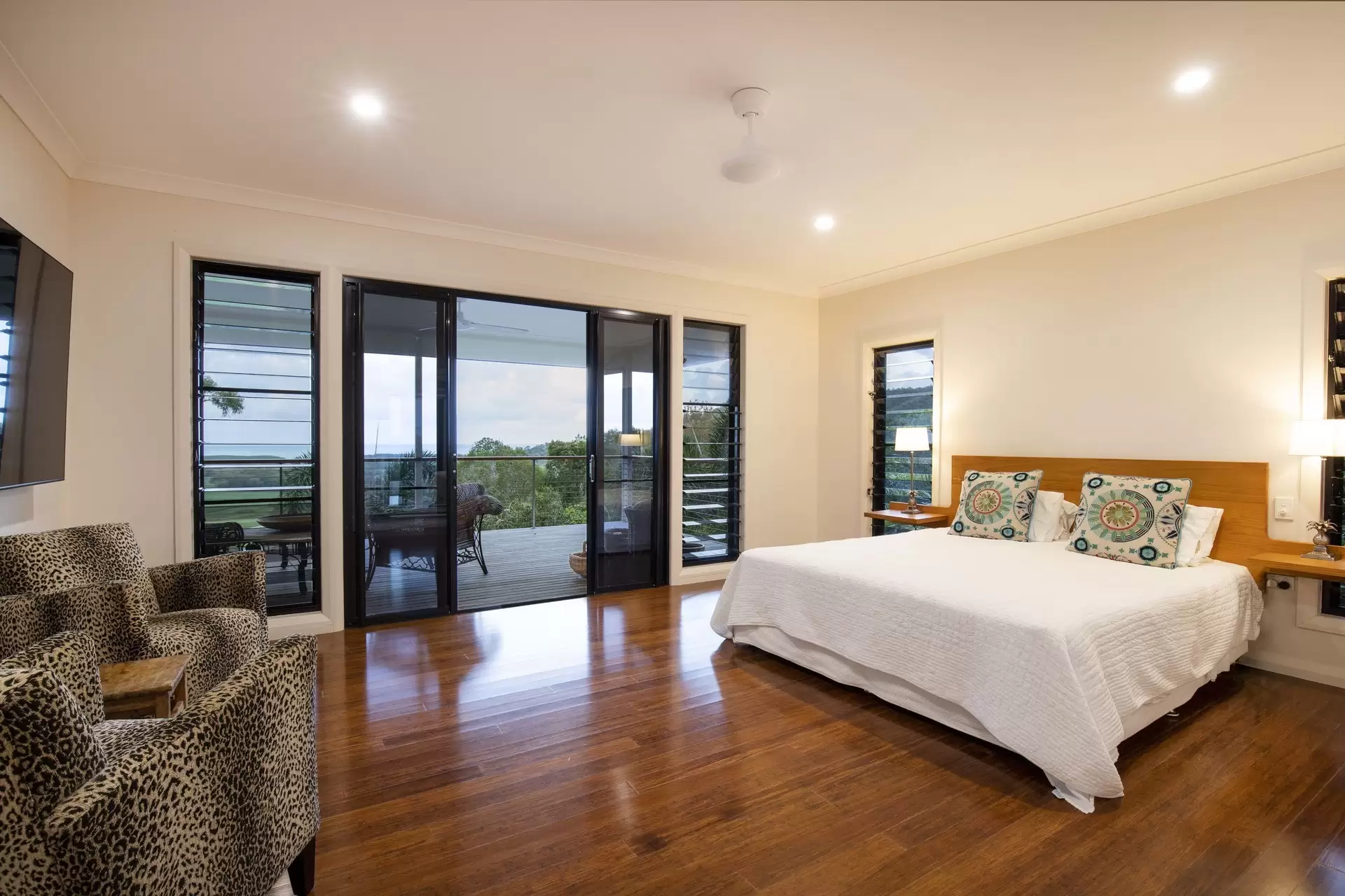 300 Mowbray River Road, Mowbray Sold by Queensland Sotheby's International Realty - image 1
