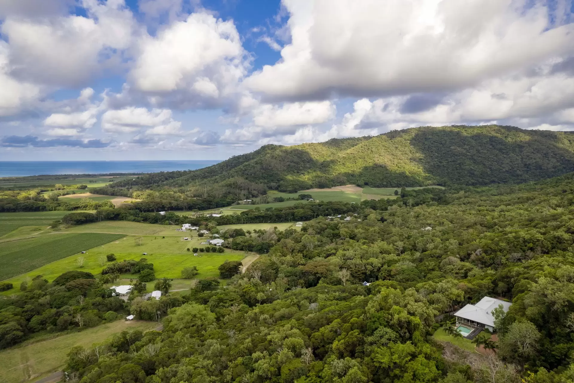 300 Mowbray River Road, Mowbray Sold by Queensland Sotheby's International Realty - image 1