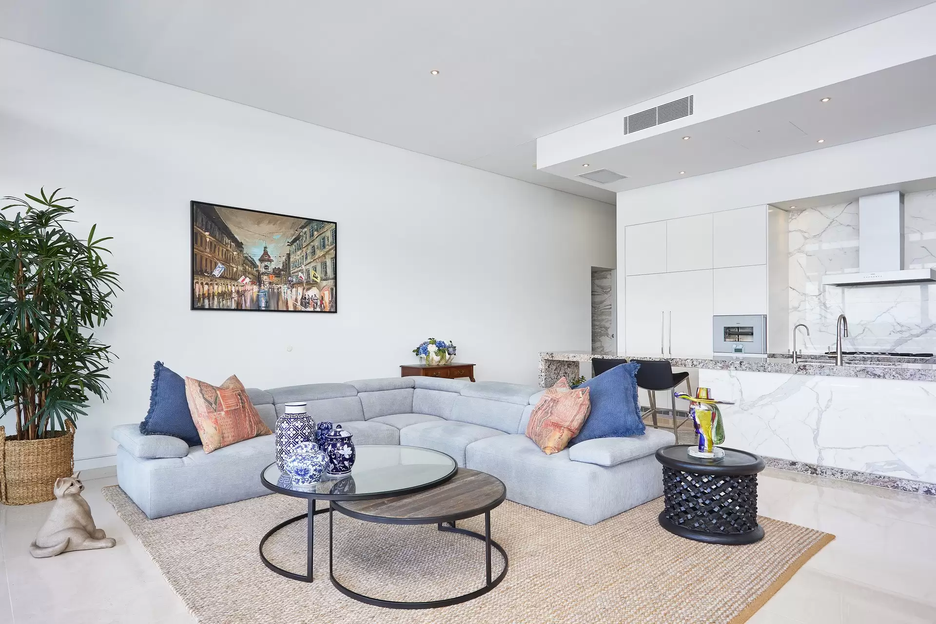 3602/4 Marina Promenade, Paradise Point Sold by Queensland Sotheby's International Realty - image 1
