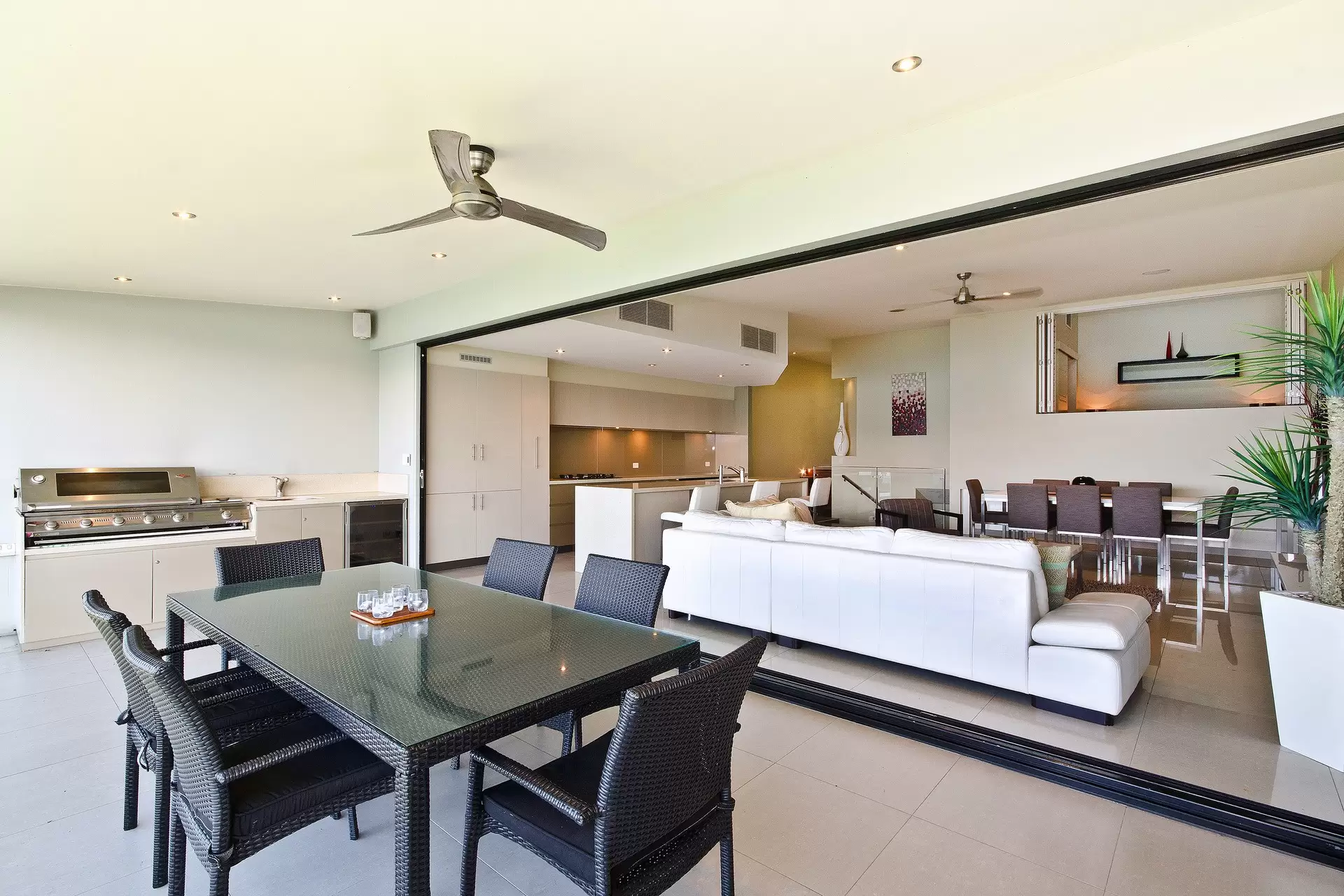 2/2 Coral Sea Avenue, Hamilton Island Sold by  - image 1