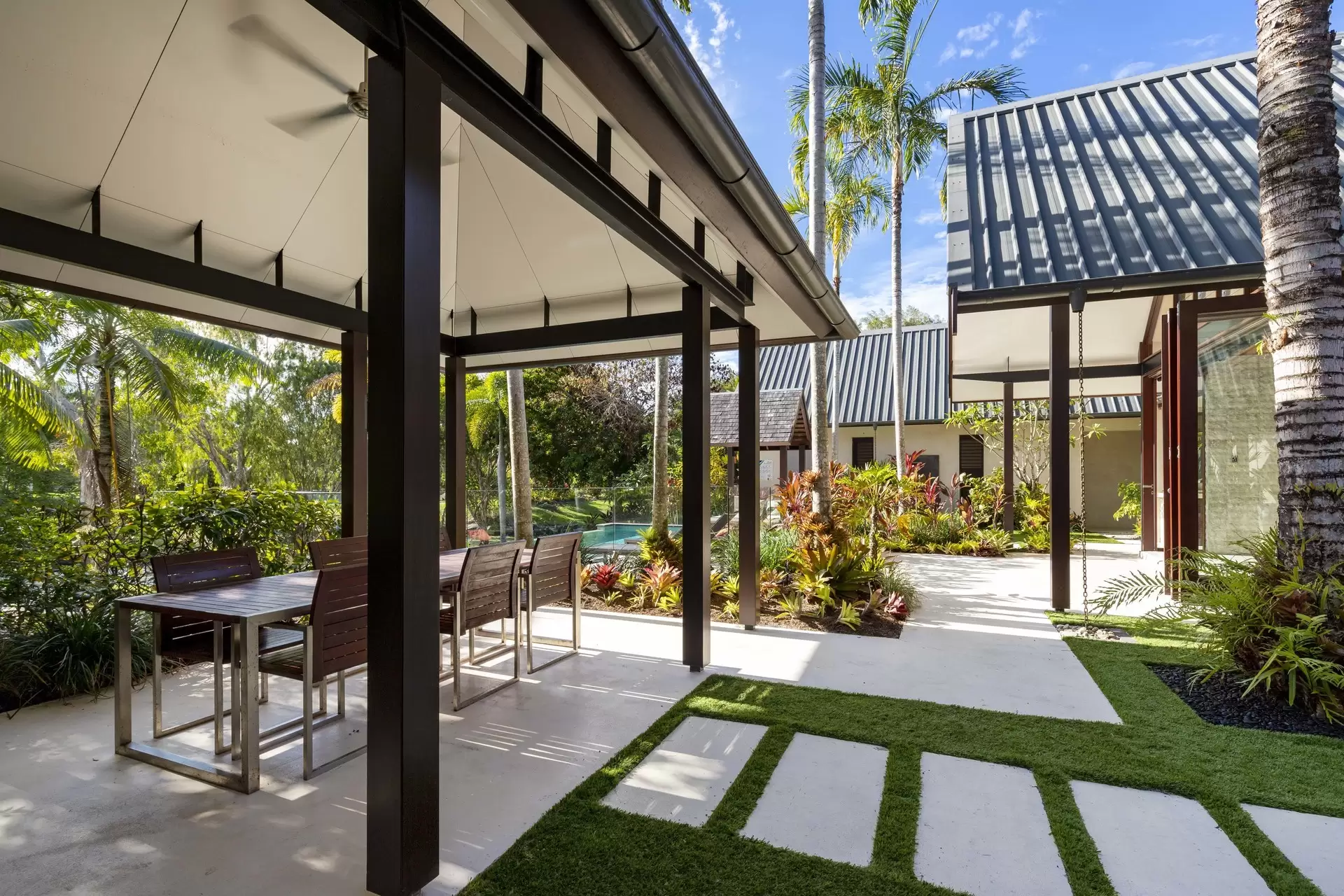 44 Bale Drive, Port Douglas Sold by Queensland Sotheby's International Realty - image 1