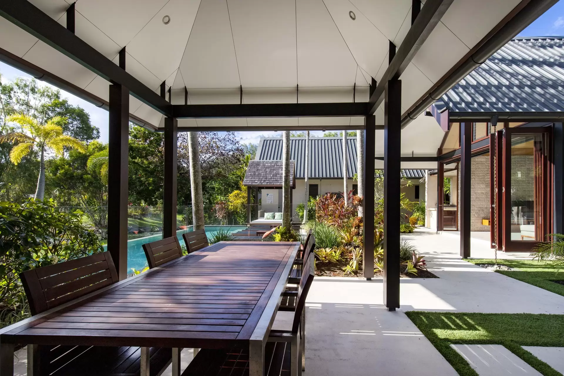 44 Bale Drive, Port Douglas Sold by Queensland Sotheby's International Realty - image 1